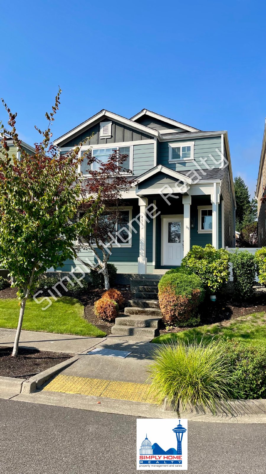 4513 Fairweather St NE property image