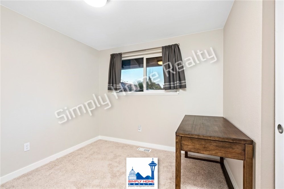 7531 12th Way NE property image