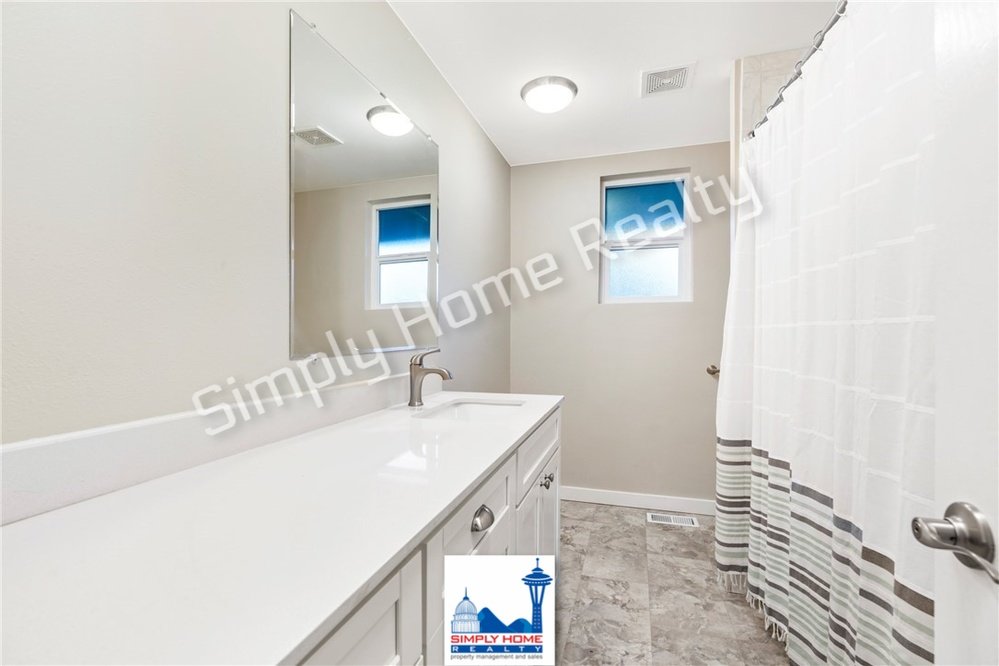 7531 12th Way NE property image