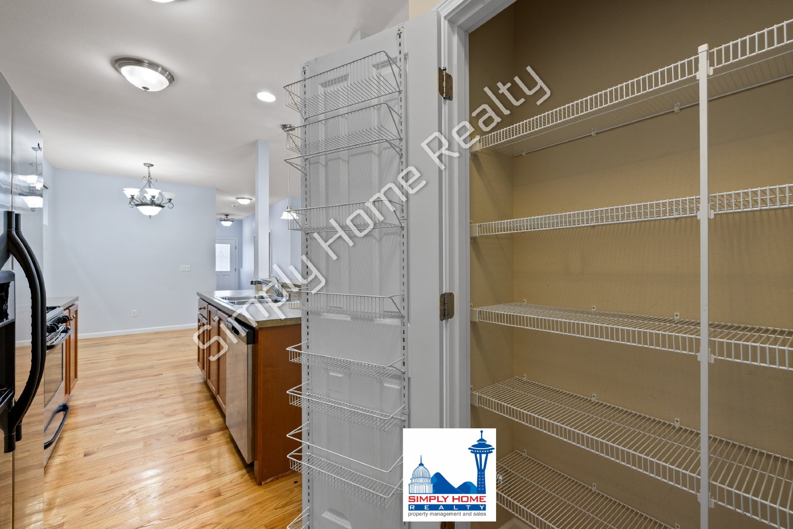 7605 Kodiak Ave NE property image