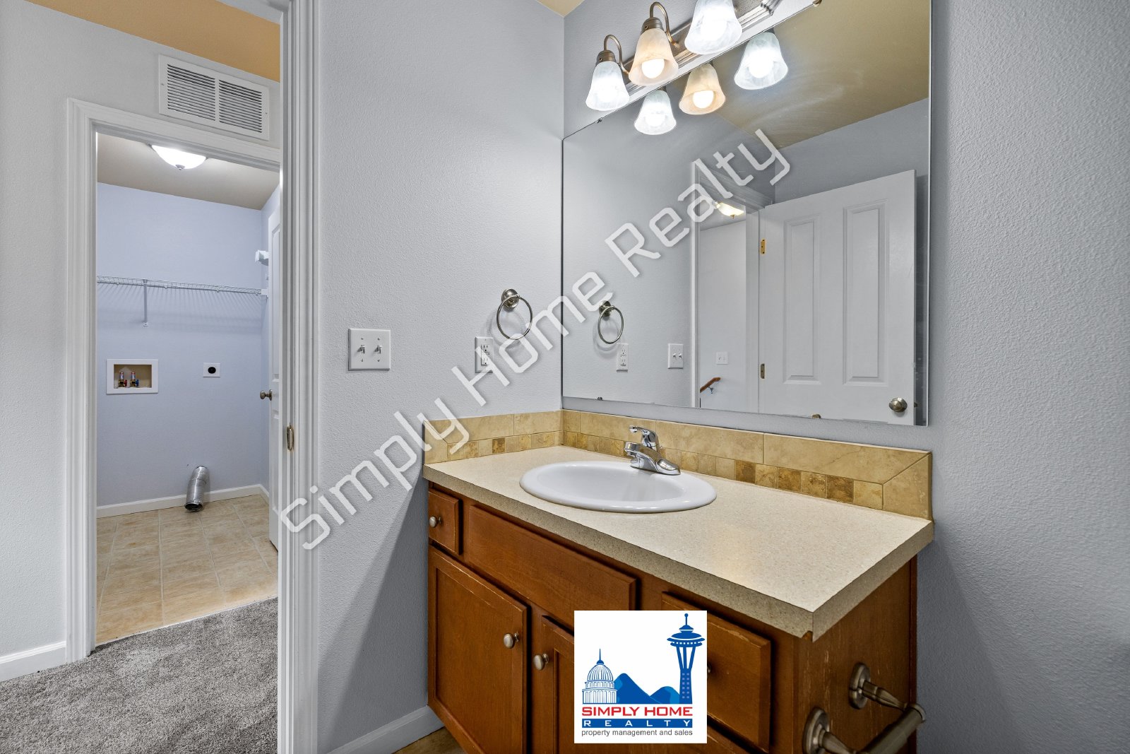 7605 Kodiak Ave NE property image