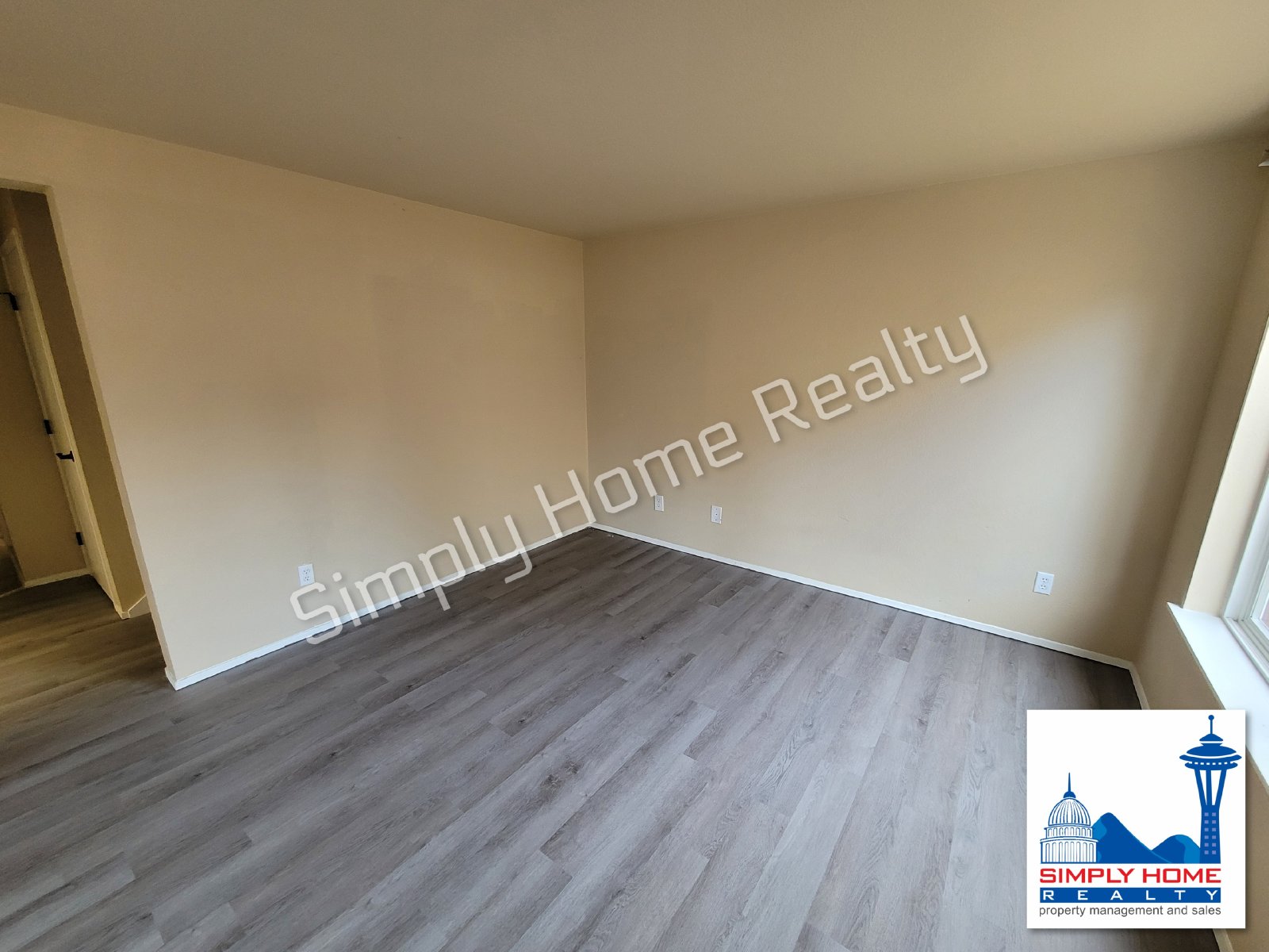 612 Malibu Dr SE property image