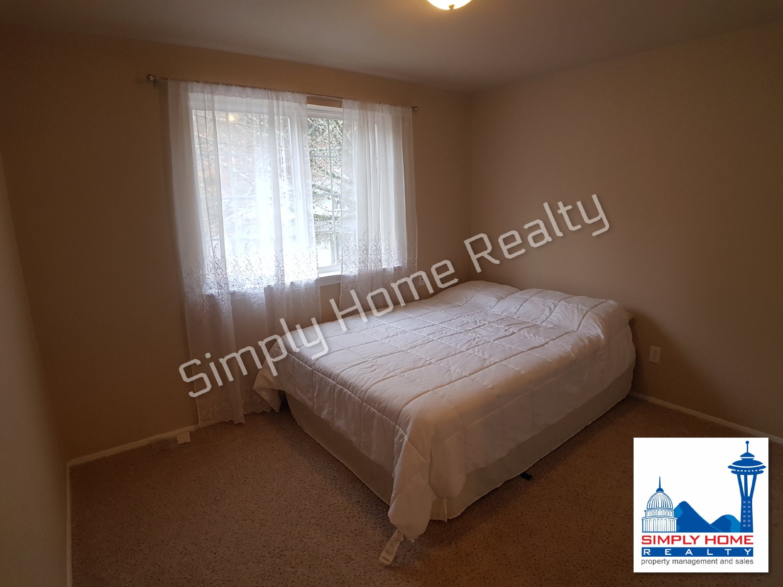 612 Malibu Dr SE property image