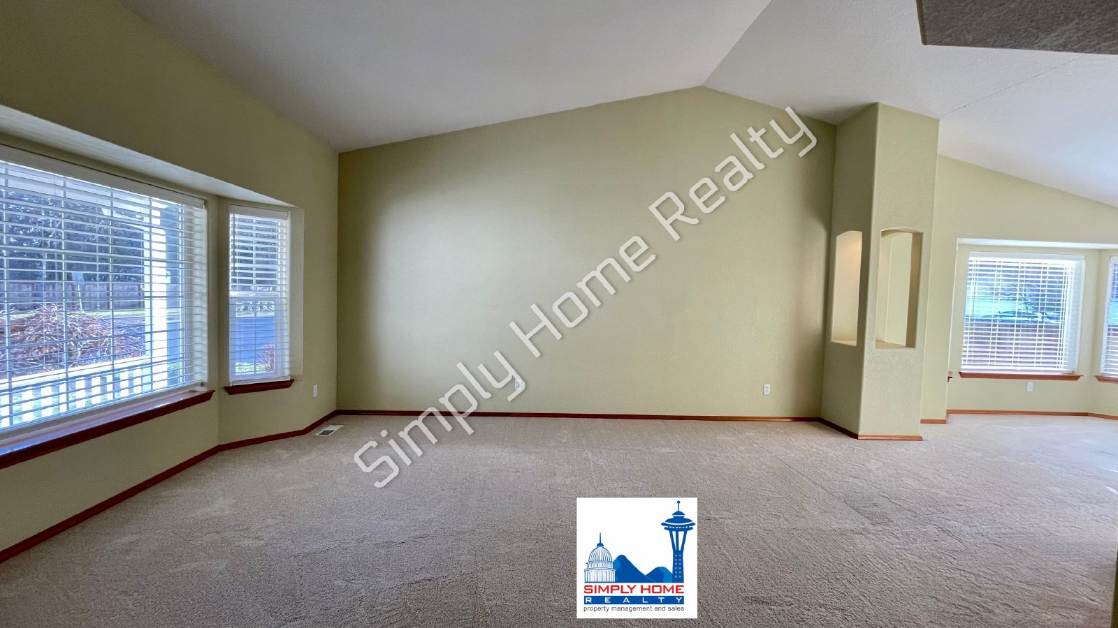 5049 Siskiyou St SE property image