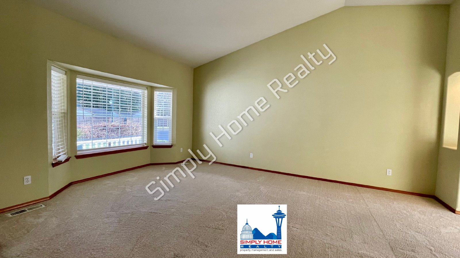 5049 Siskiyou St SE property image