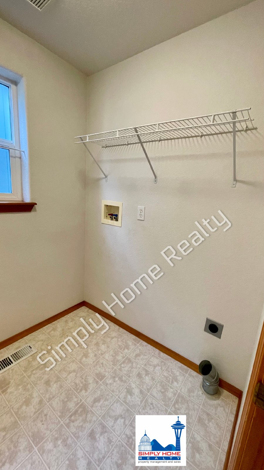 5049 Siskiyou St SE property image