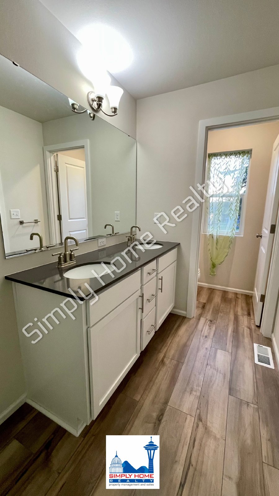 2716 Mayes Rd SE property image