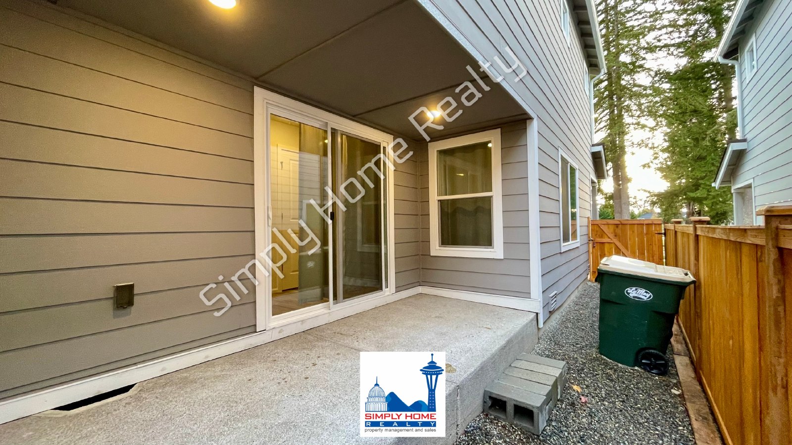 2716 Mayes Rd SE property image