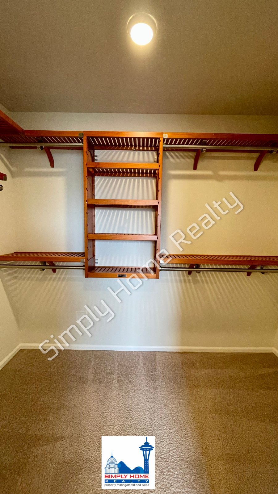 2420 BURLWOOD ST NE property image