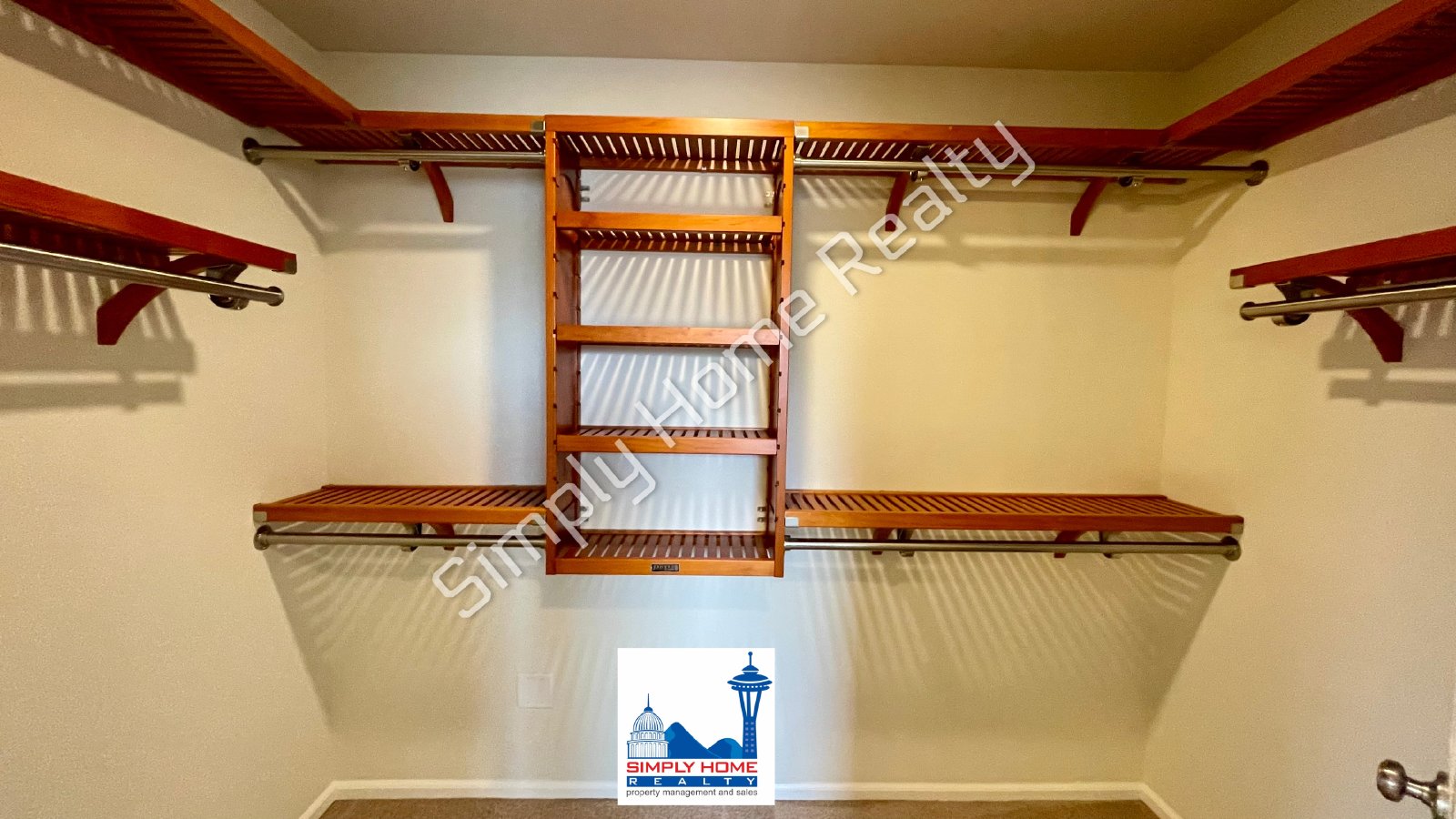 2420 BURLWOOD ST NE property image