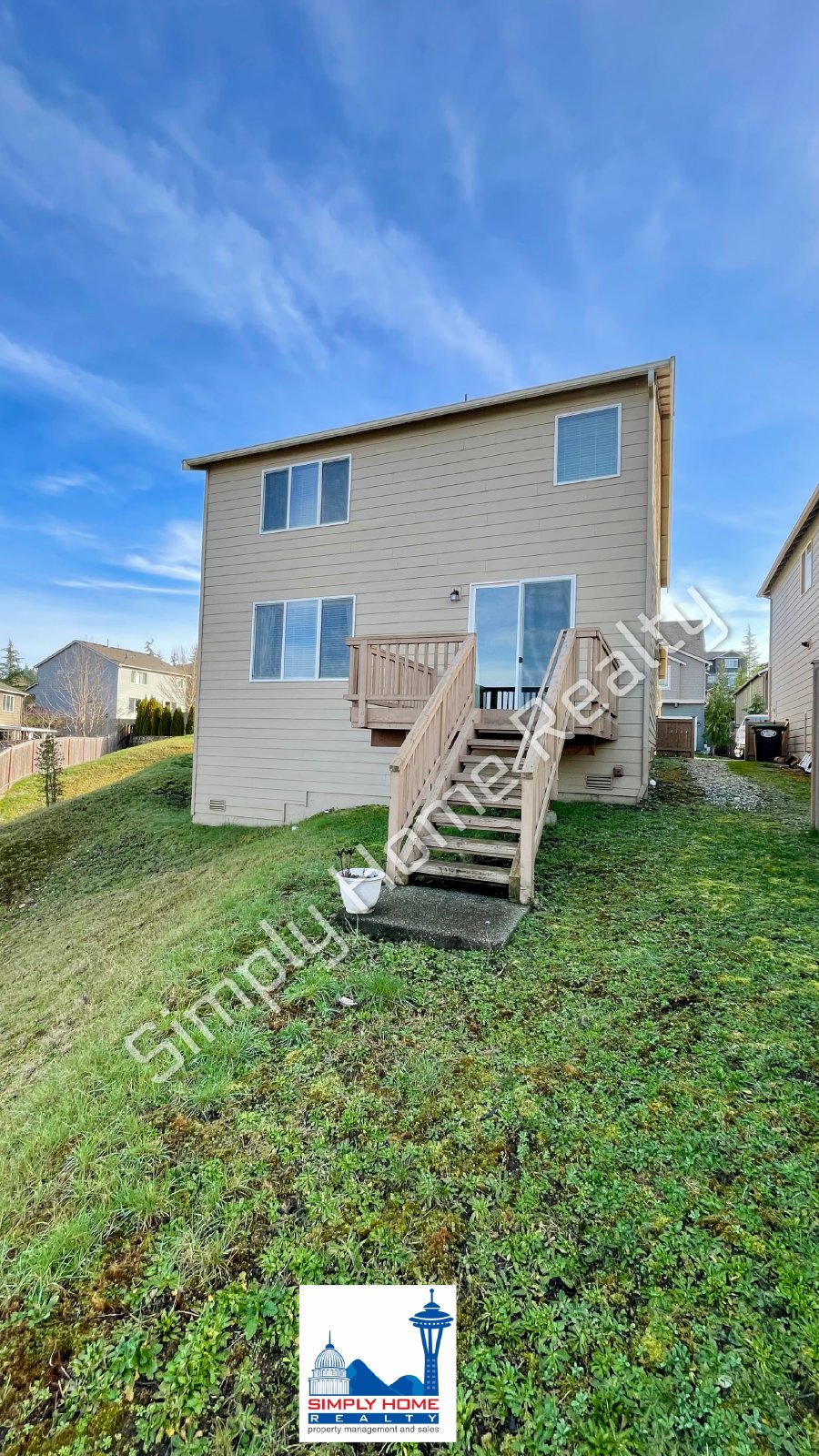 2420 BURLWOOD ST NE property image