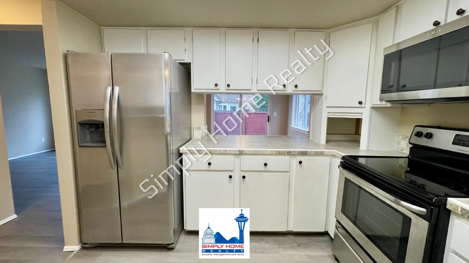 612 Malibu Dr SE property image