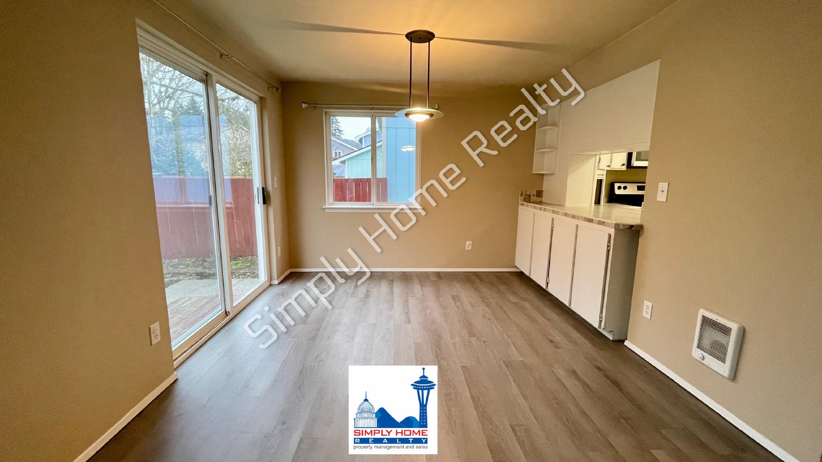 612 Malibu Dr SE property image