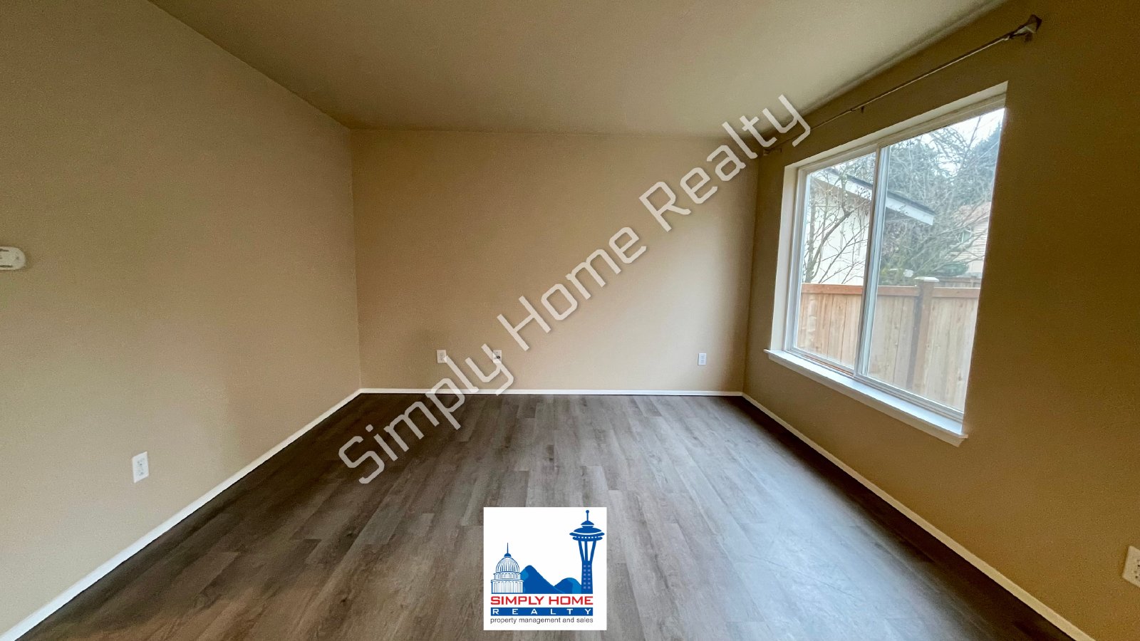 612 Malibu Dr SE property image