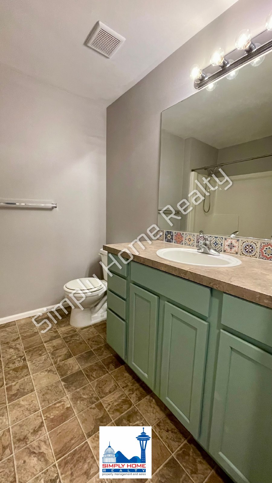 5916 Illinois Ln SE #A property image