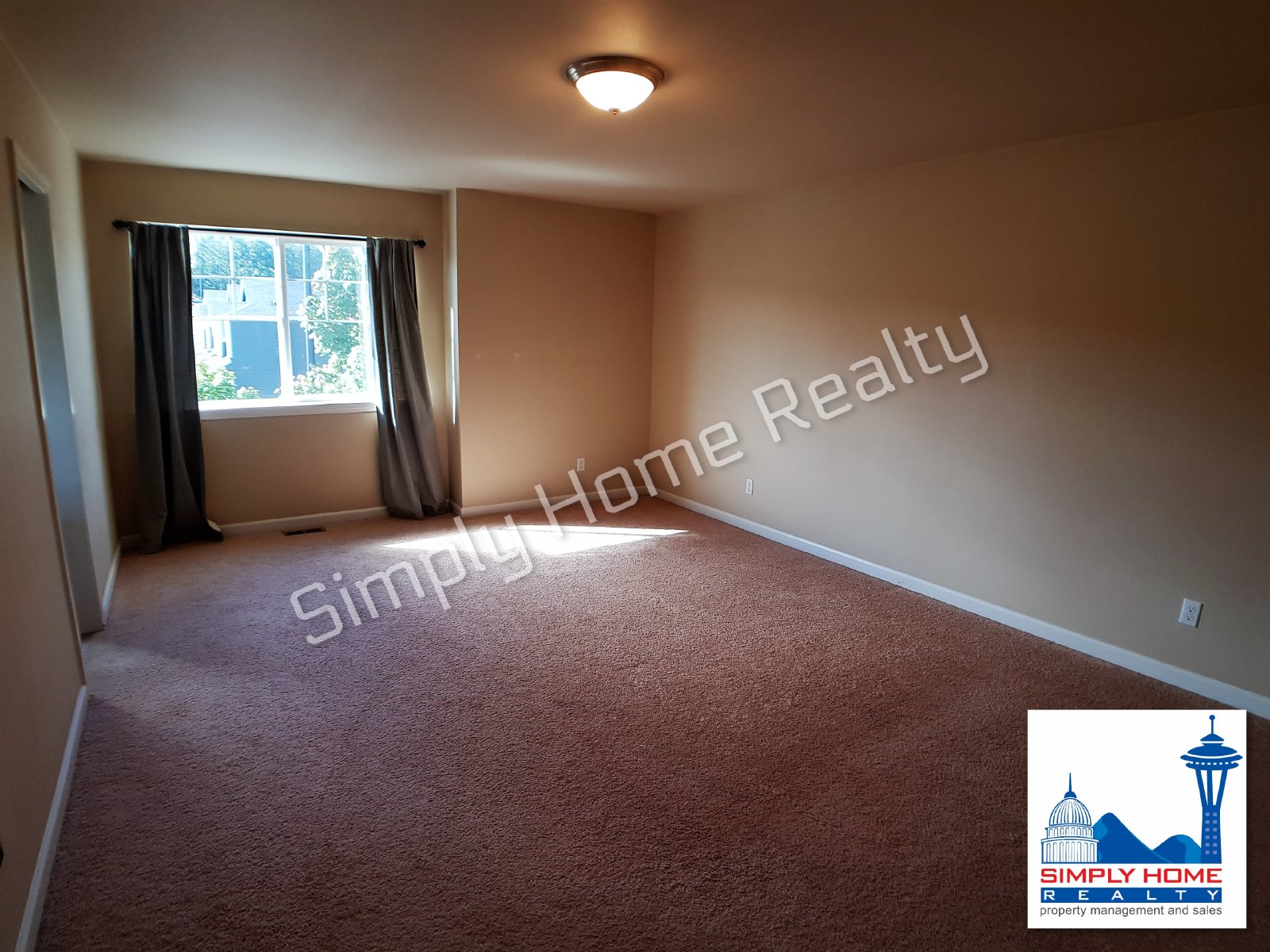 4518 Edgewater Blvd NE property image