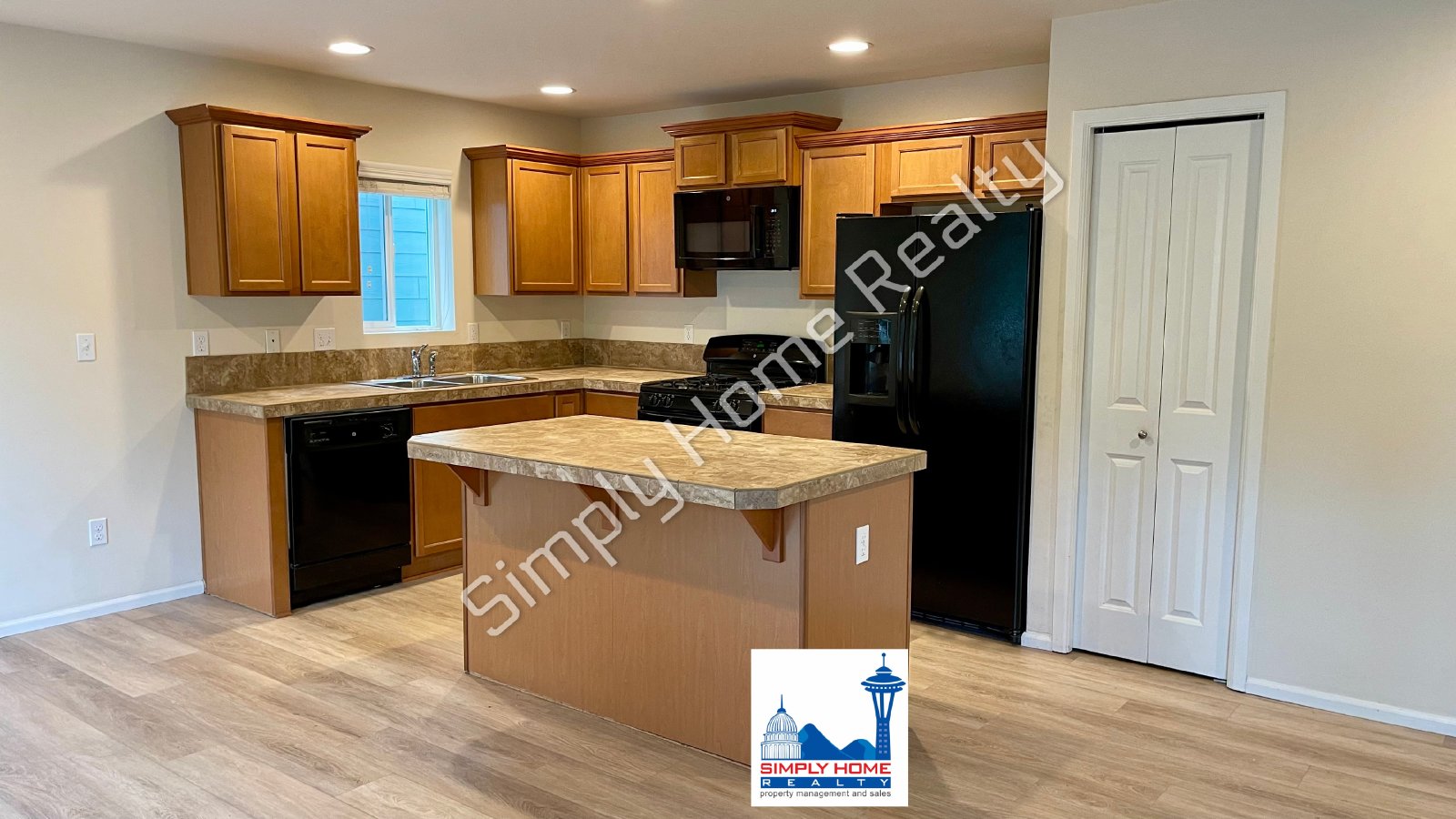 4 Bedroom Corner Lot property image