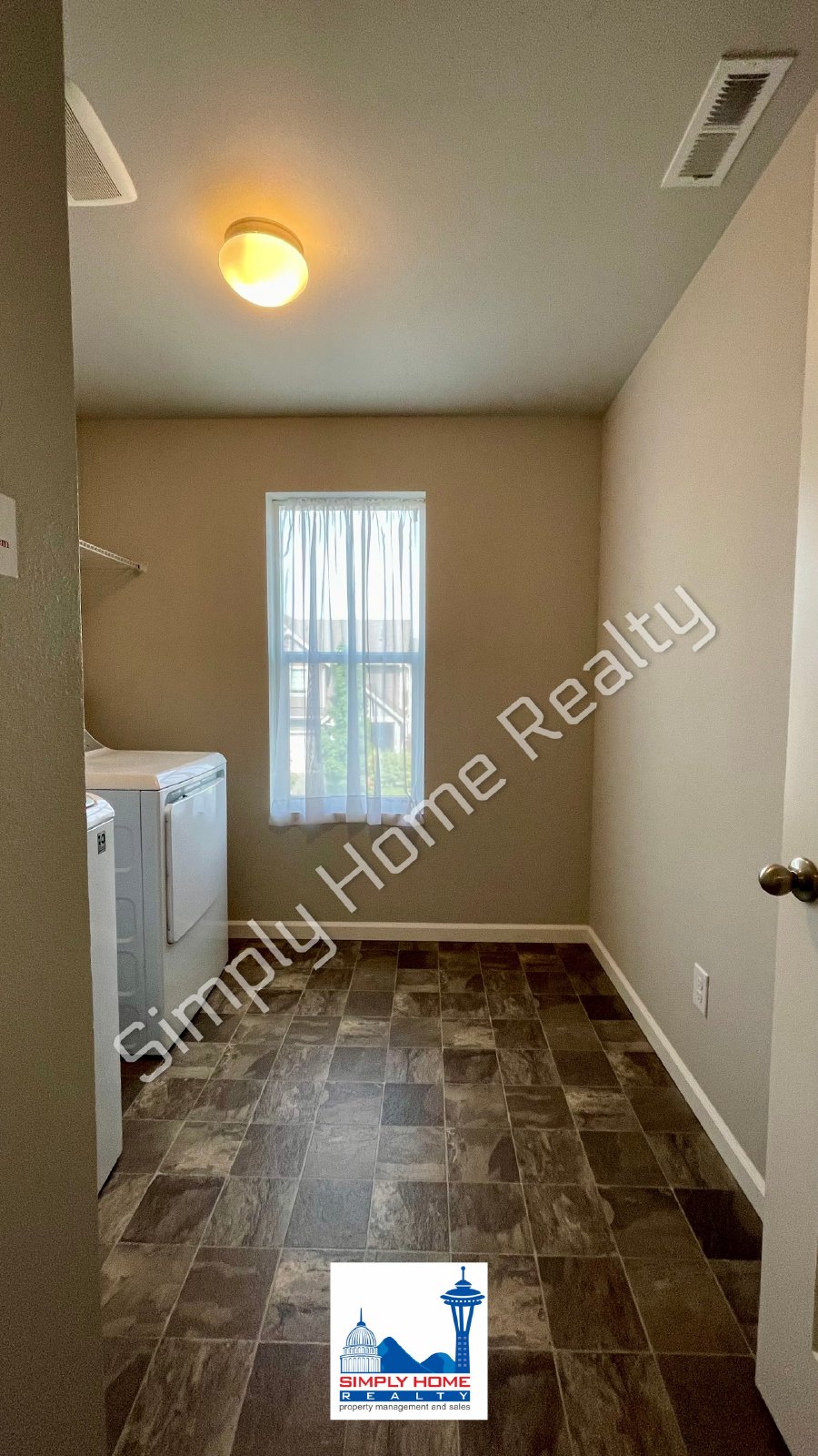 5021 Andrew St SE property image