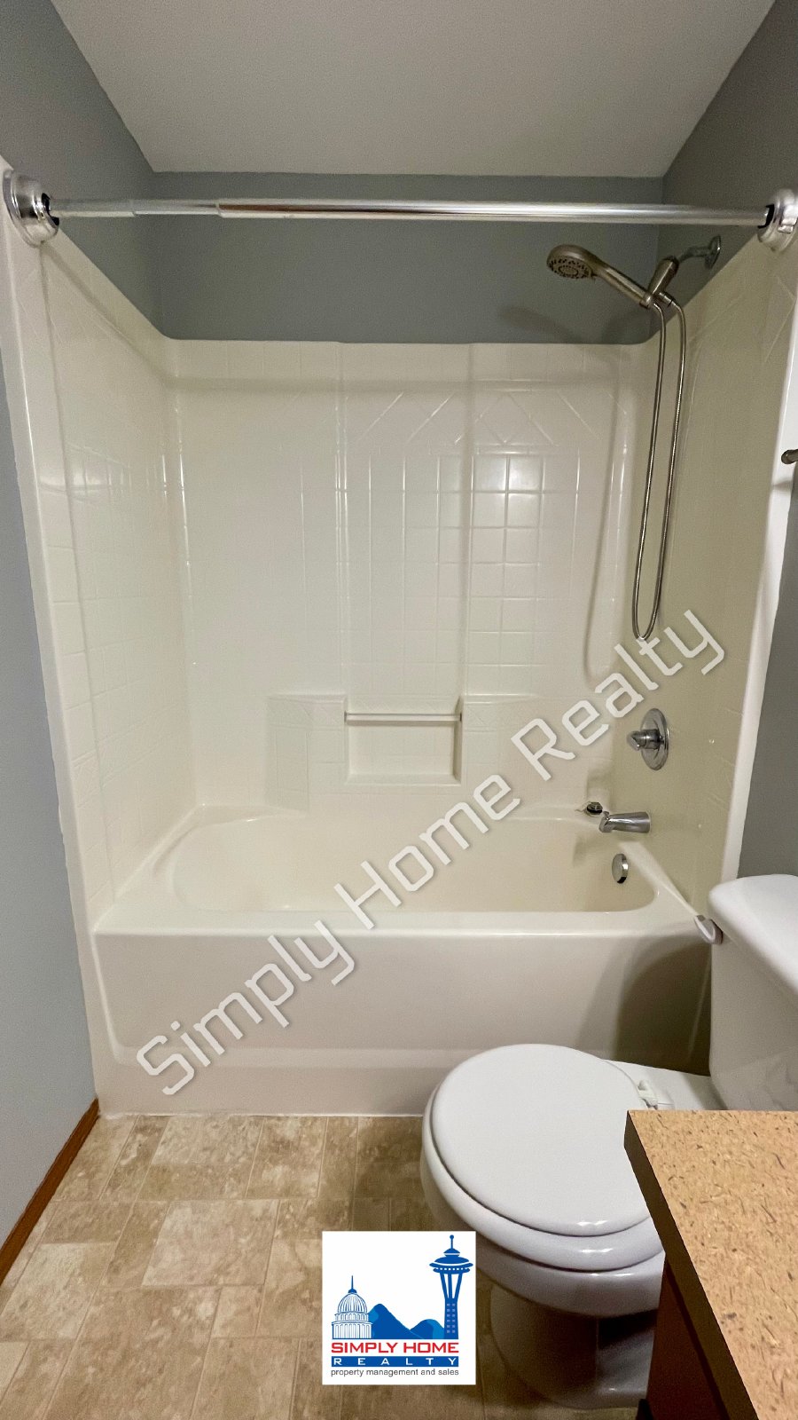 4520 Freemont St NE property image