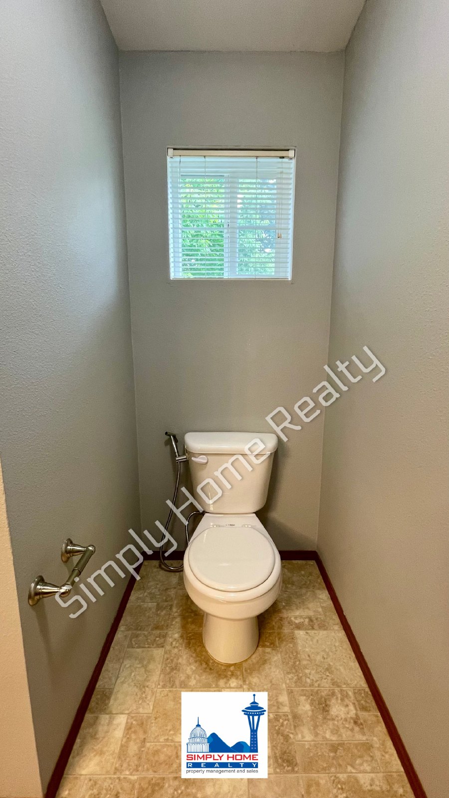 4520 Freemont St NE property image