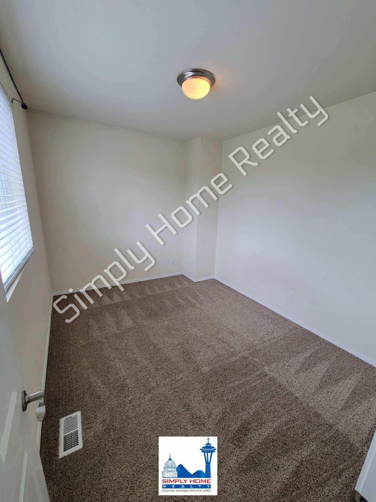 5235 55th Ave SE property image