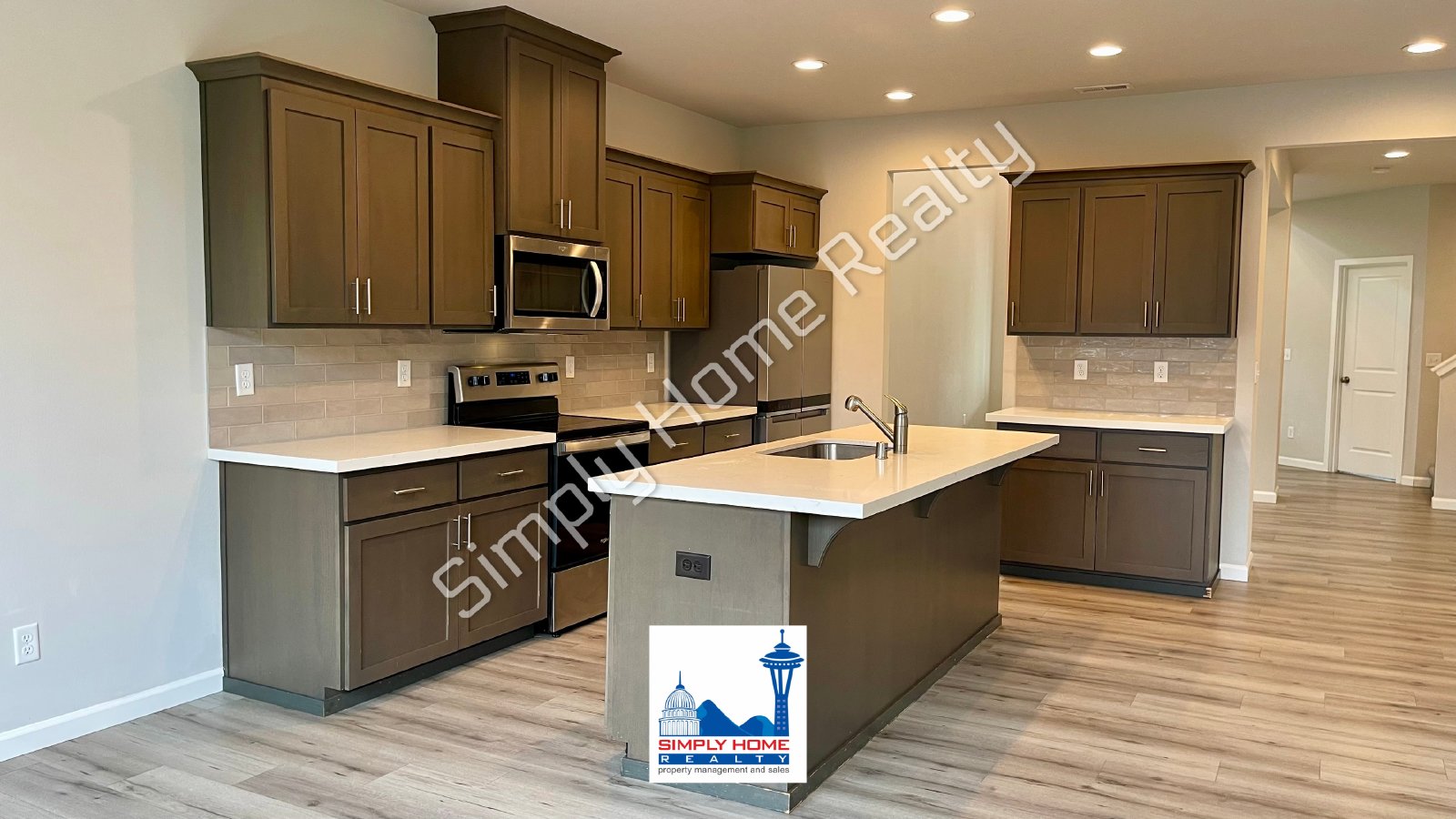 6653 Percy Ln SE property image