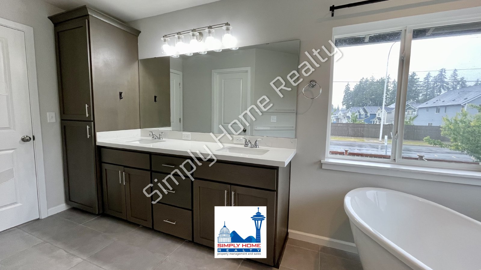 6653 Percy Ln SE property image