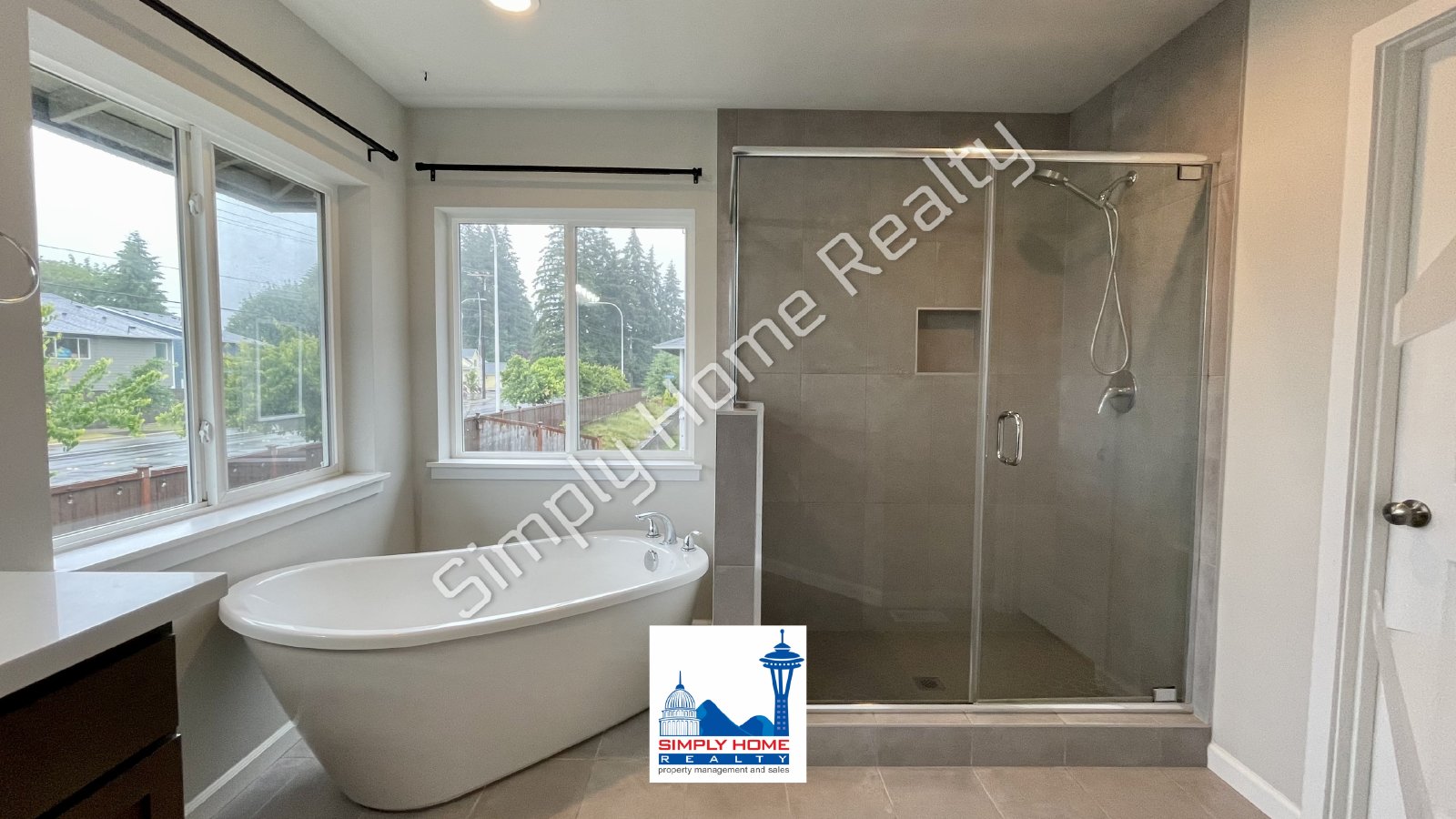 6653 Percy Ln SE property image