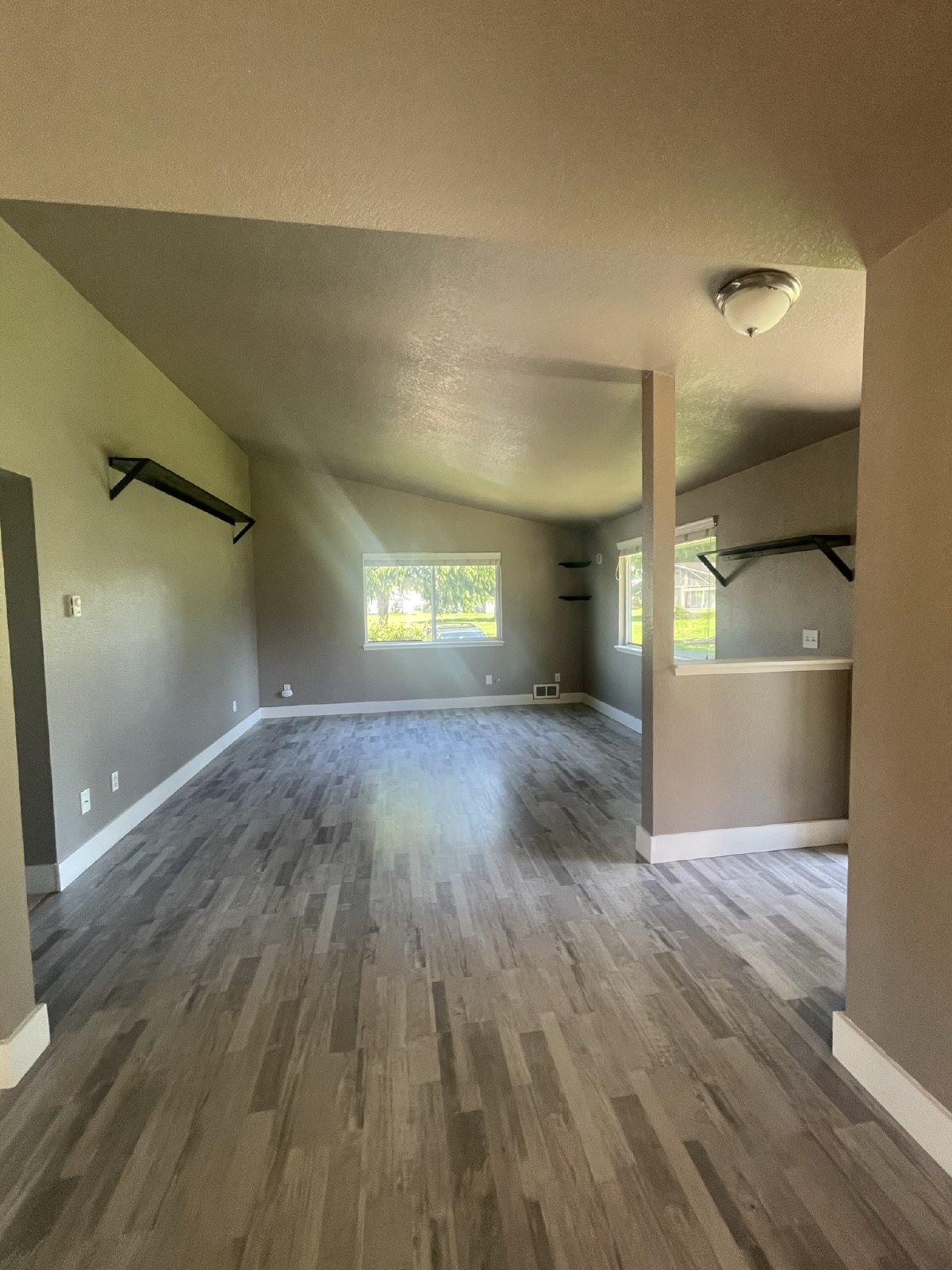 649 Bavarian Ln SE property image