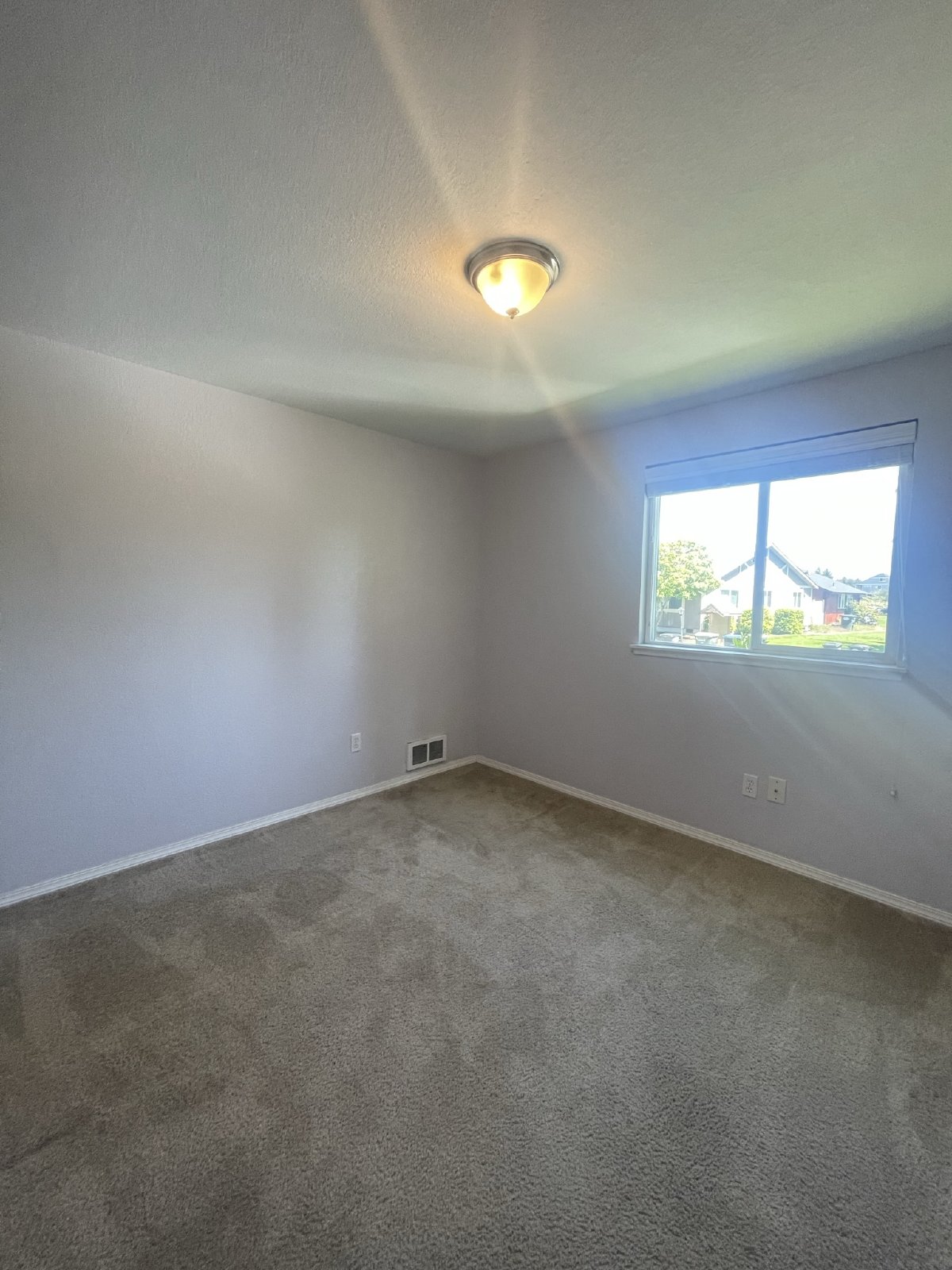 649 Bavarian Ln SE property image
