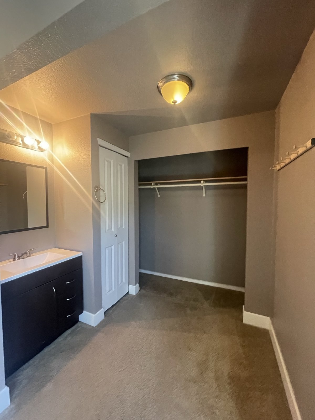 649 Bavarian Ln SE property image