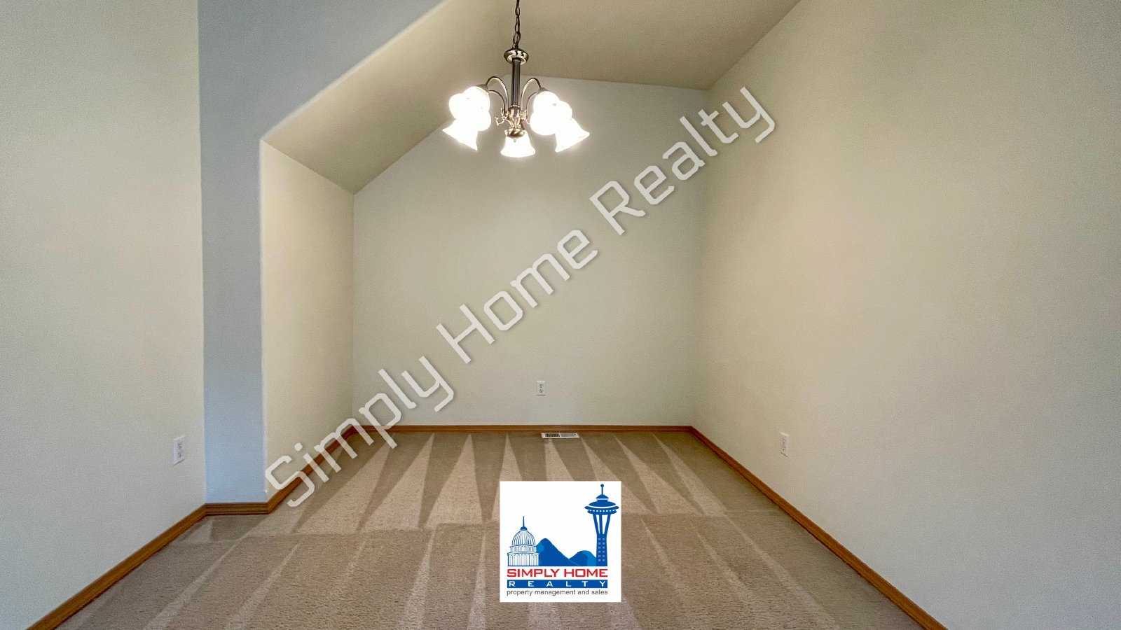 1399 Hudson St property image