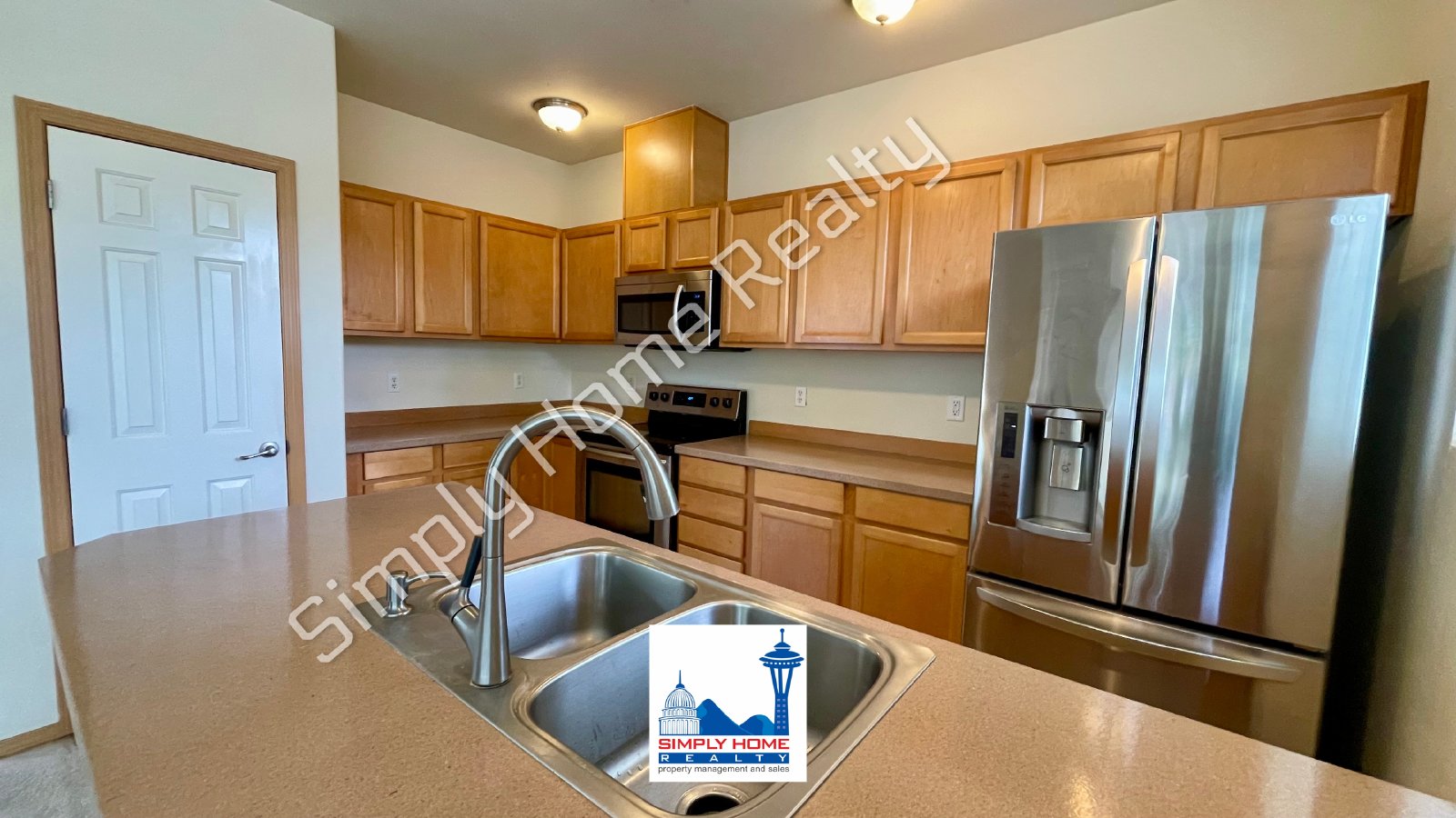 1399 Hudson St property image