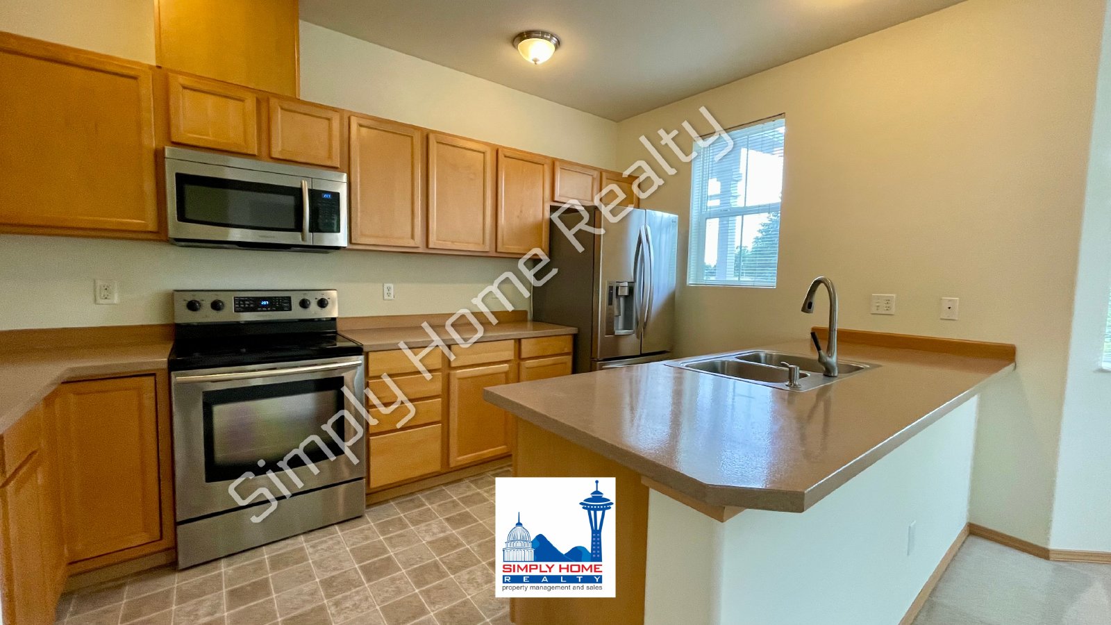 1399 Hudson St property image
