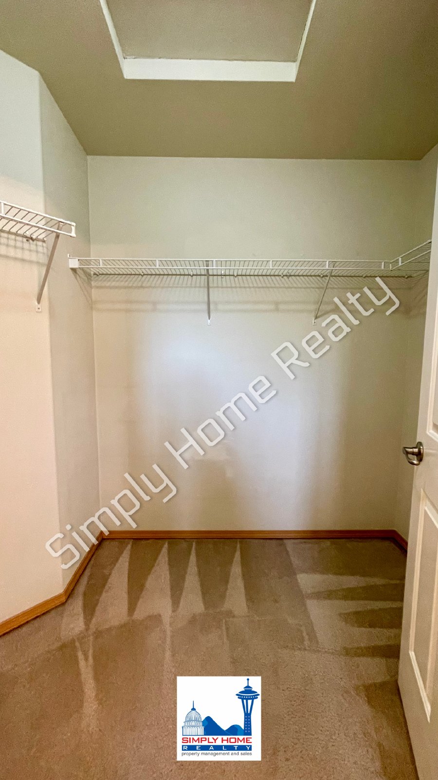 1399 Hudson St property image