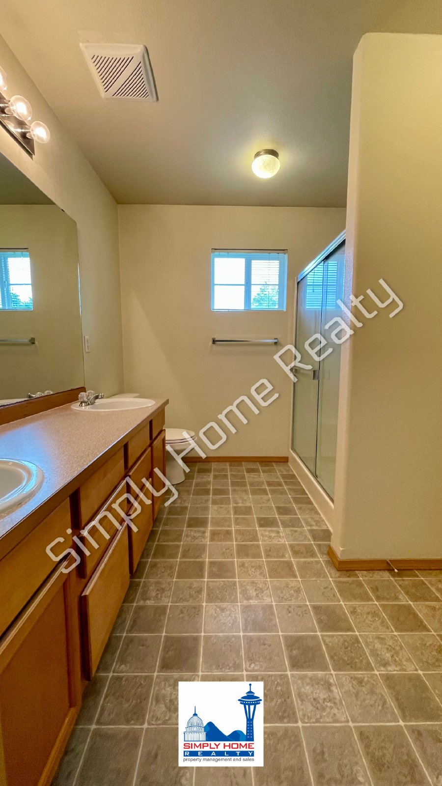 1399 Hudson St property image