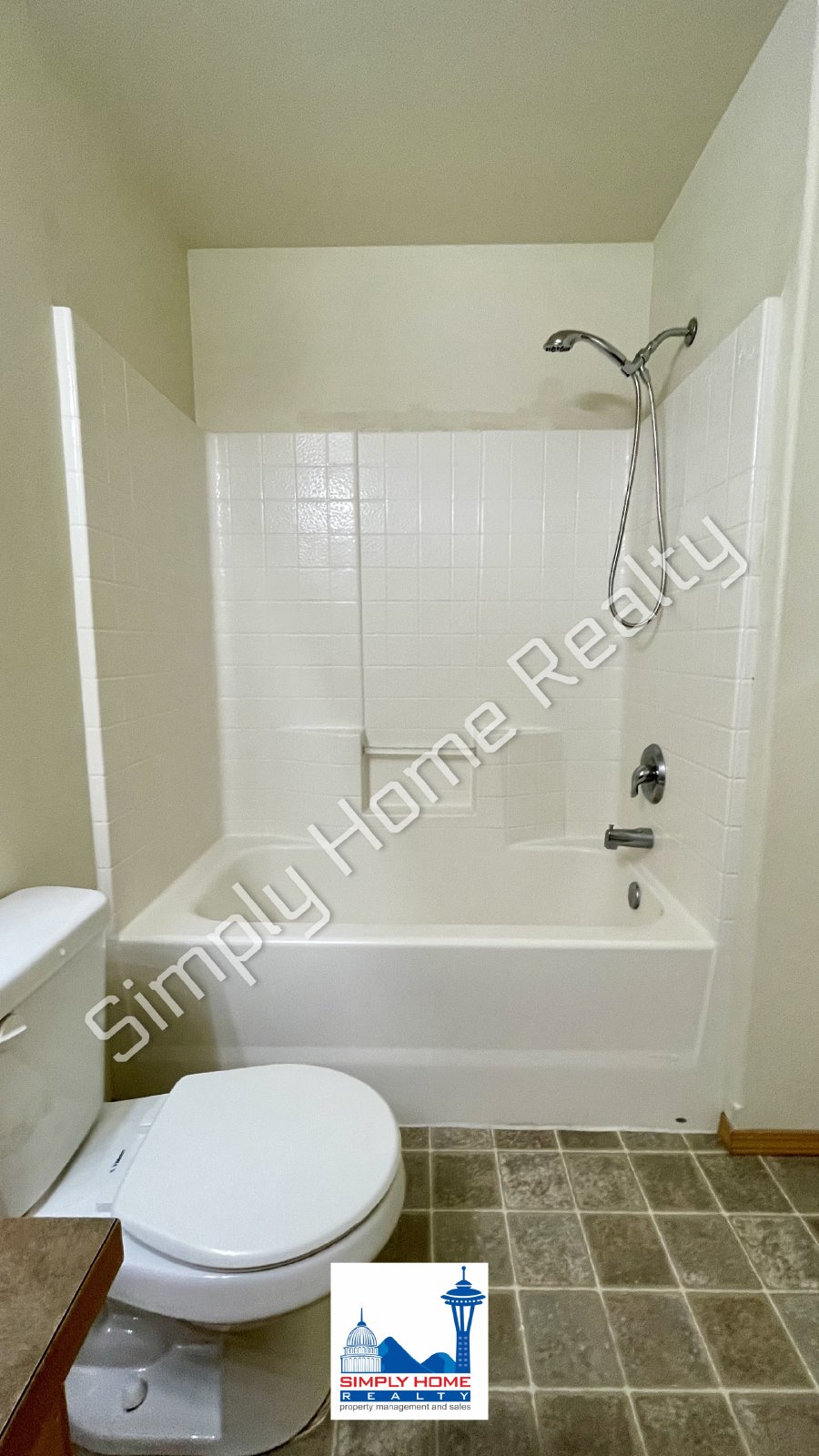 1399 Hudson St property image