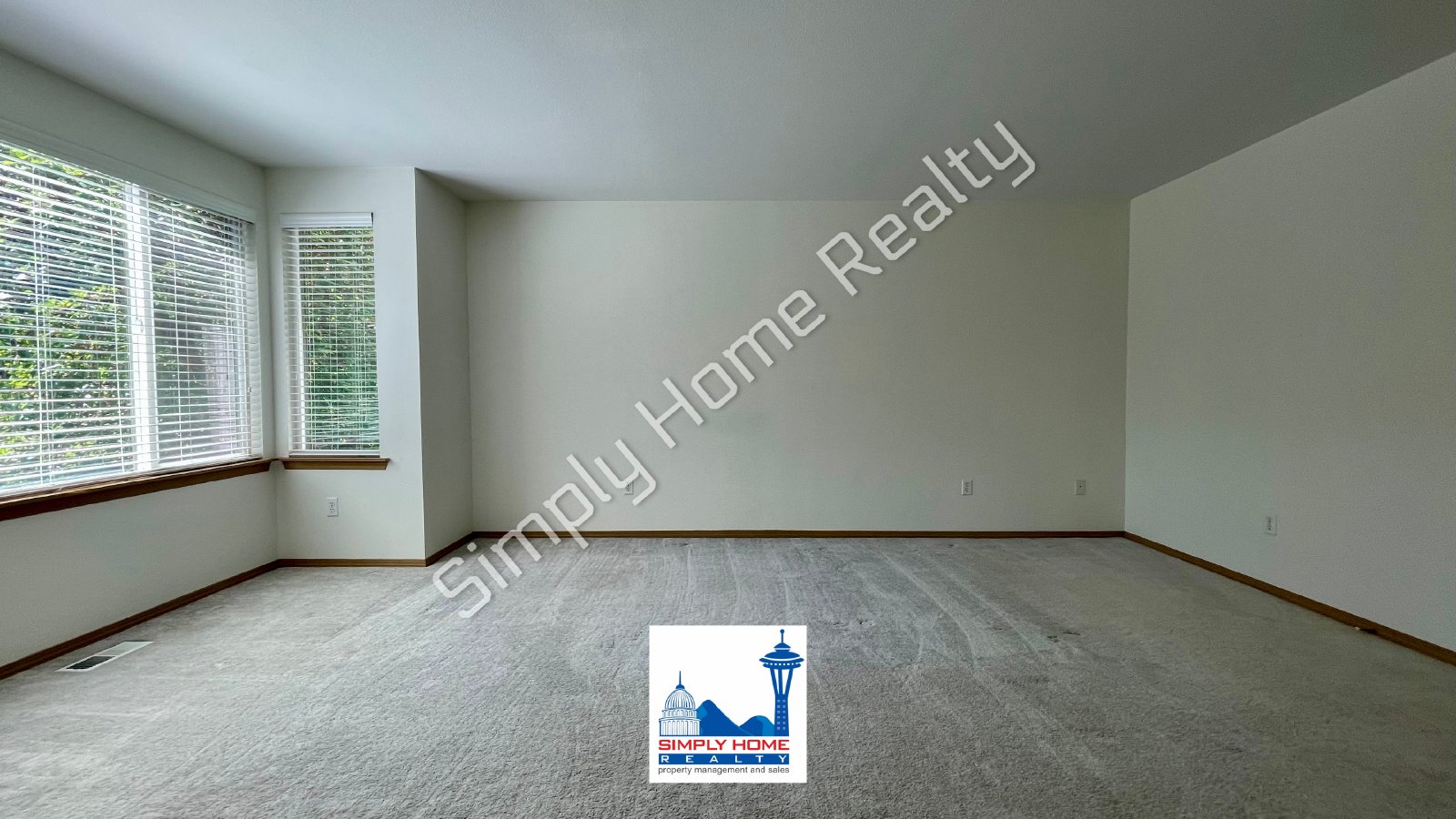 6733 Steamer Dr SE property image