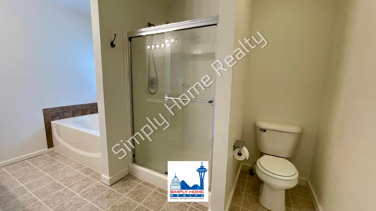 6733 Steamer Dr SE property image