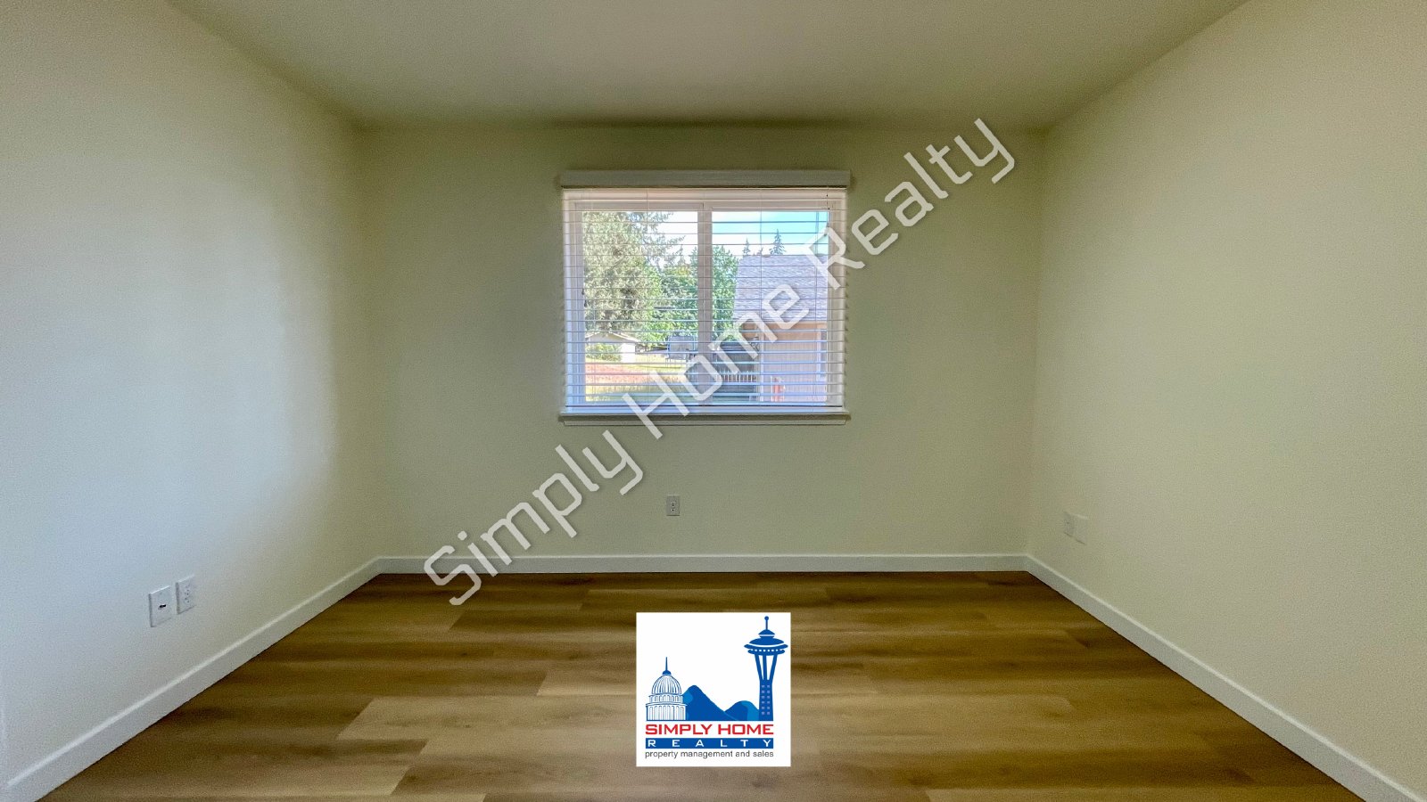 MOVE-IN READY LUXURY RENTAL property image