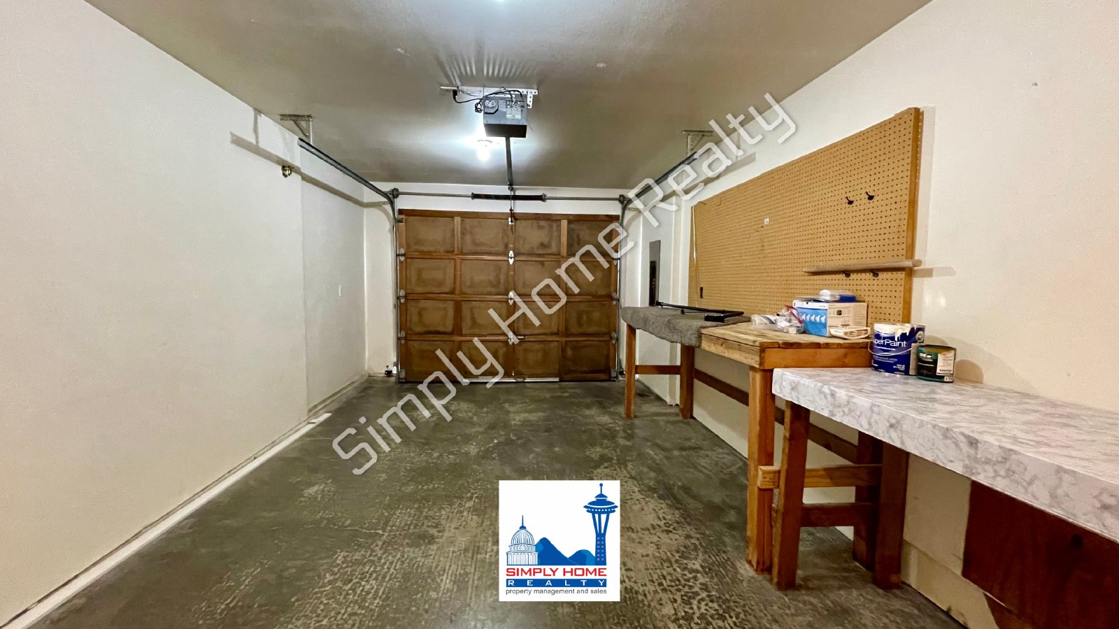 MOVE-IN READY LUXURY RENTAL property image
