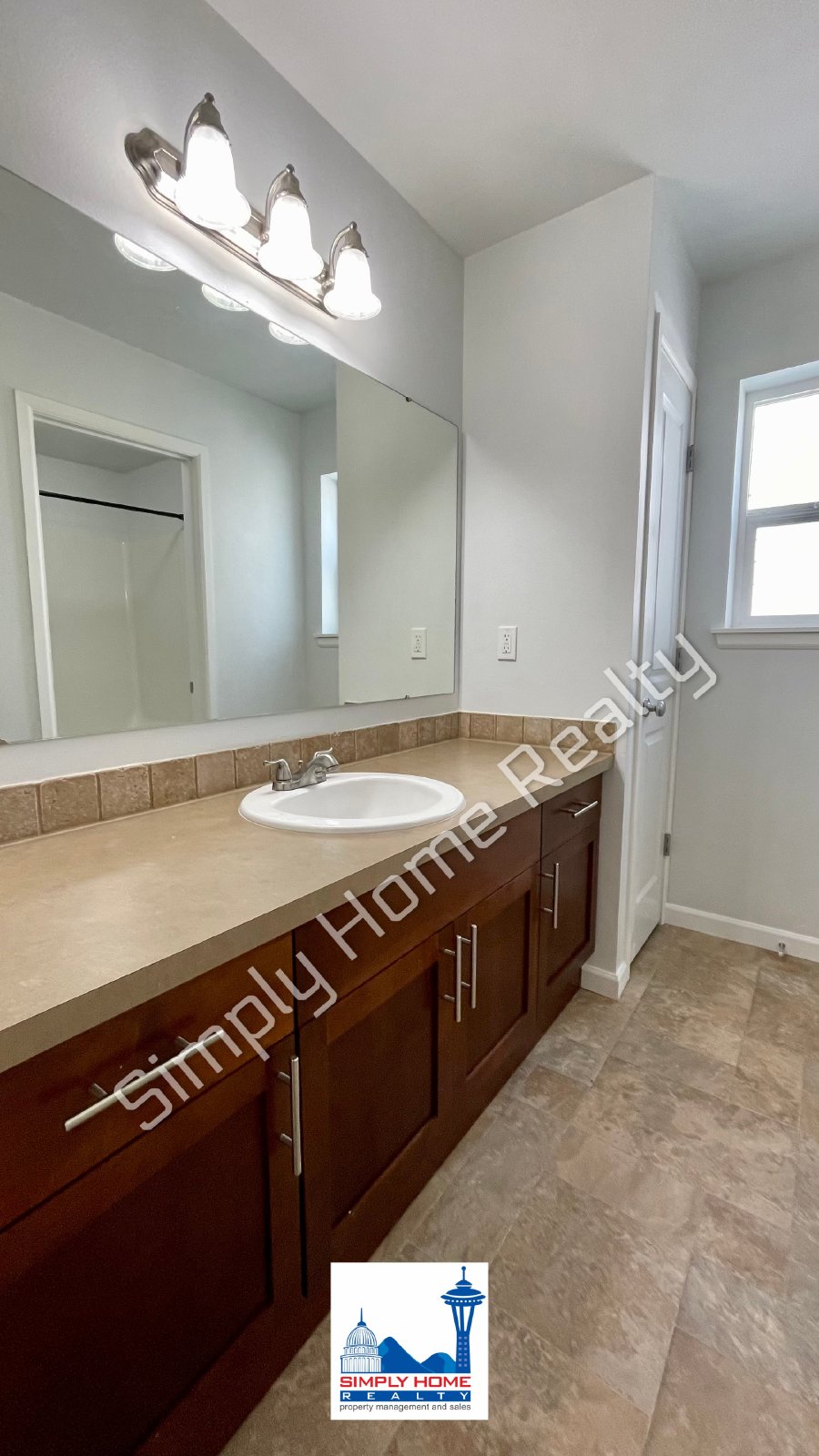 9967 Dotson Street SE property image