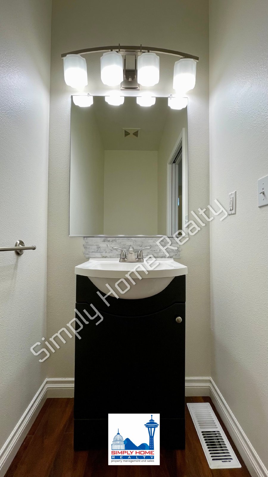 8335 15th Ave SE property image