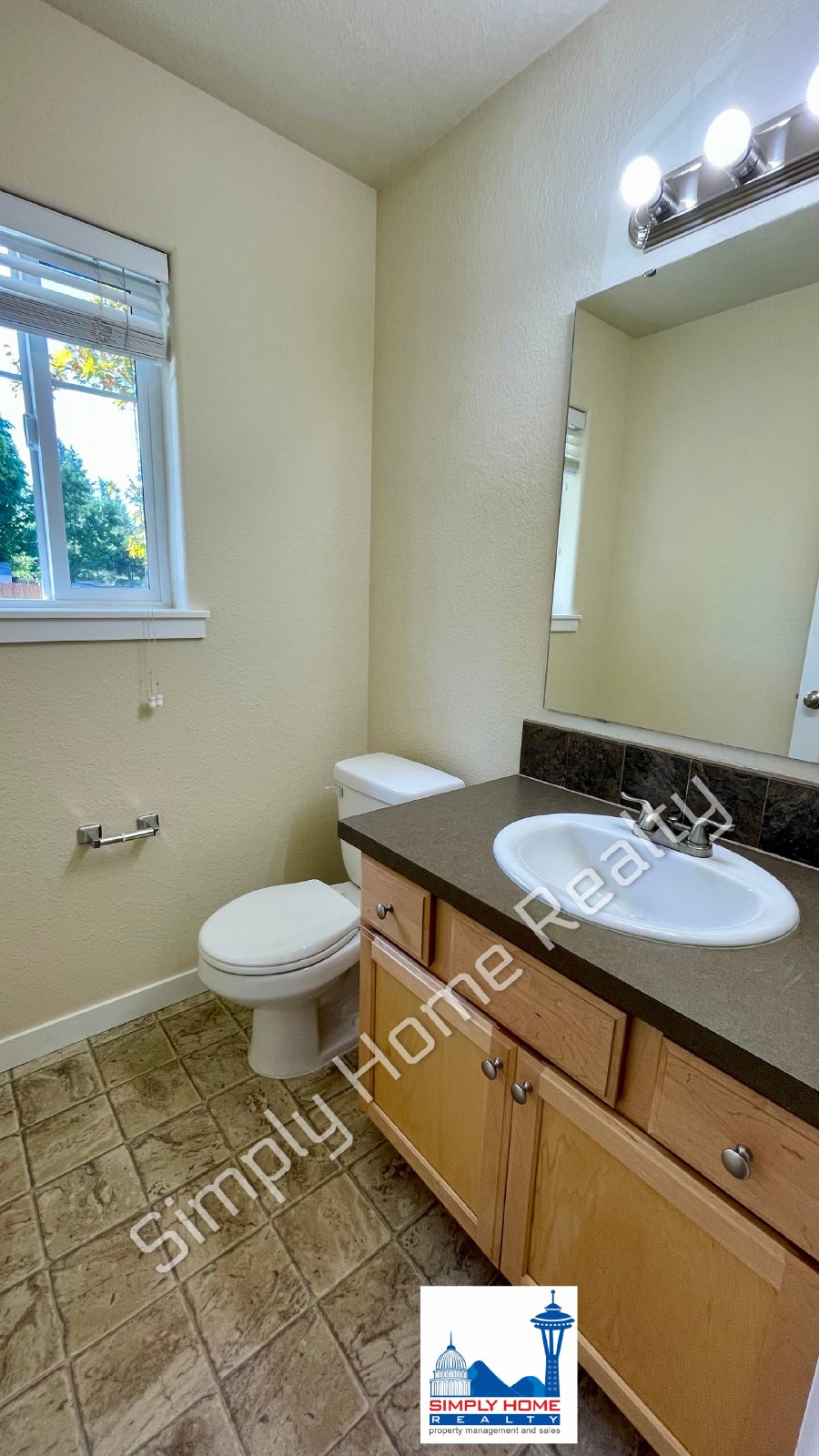 4526 5th Ave NW property image