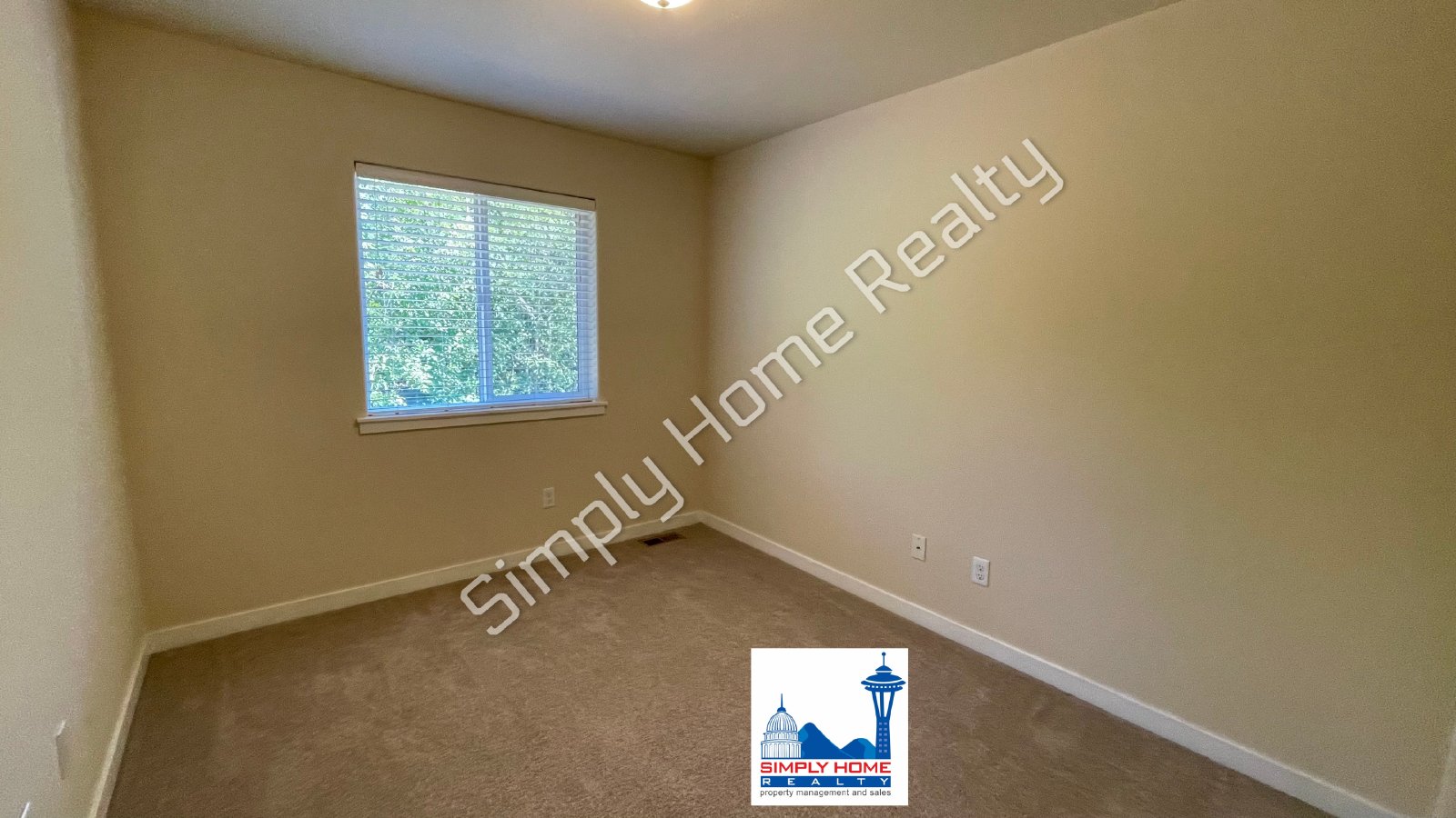 4526 5th Ave NW property image