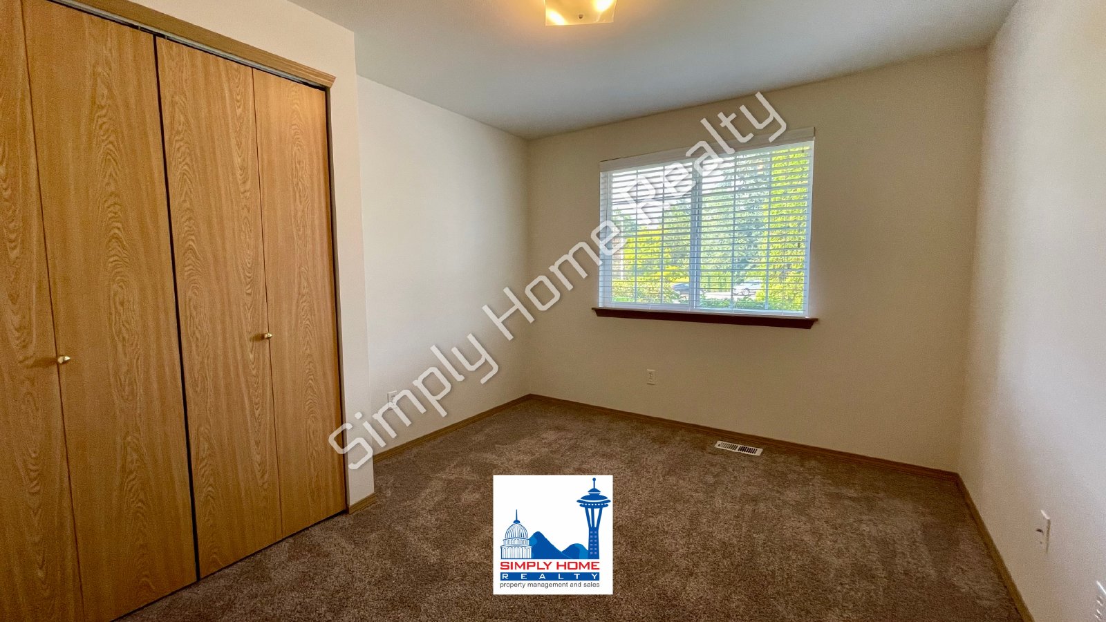 921 Avalon Ct SE property image