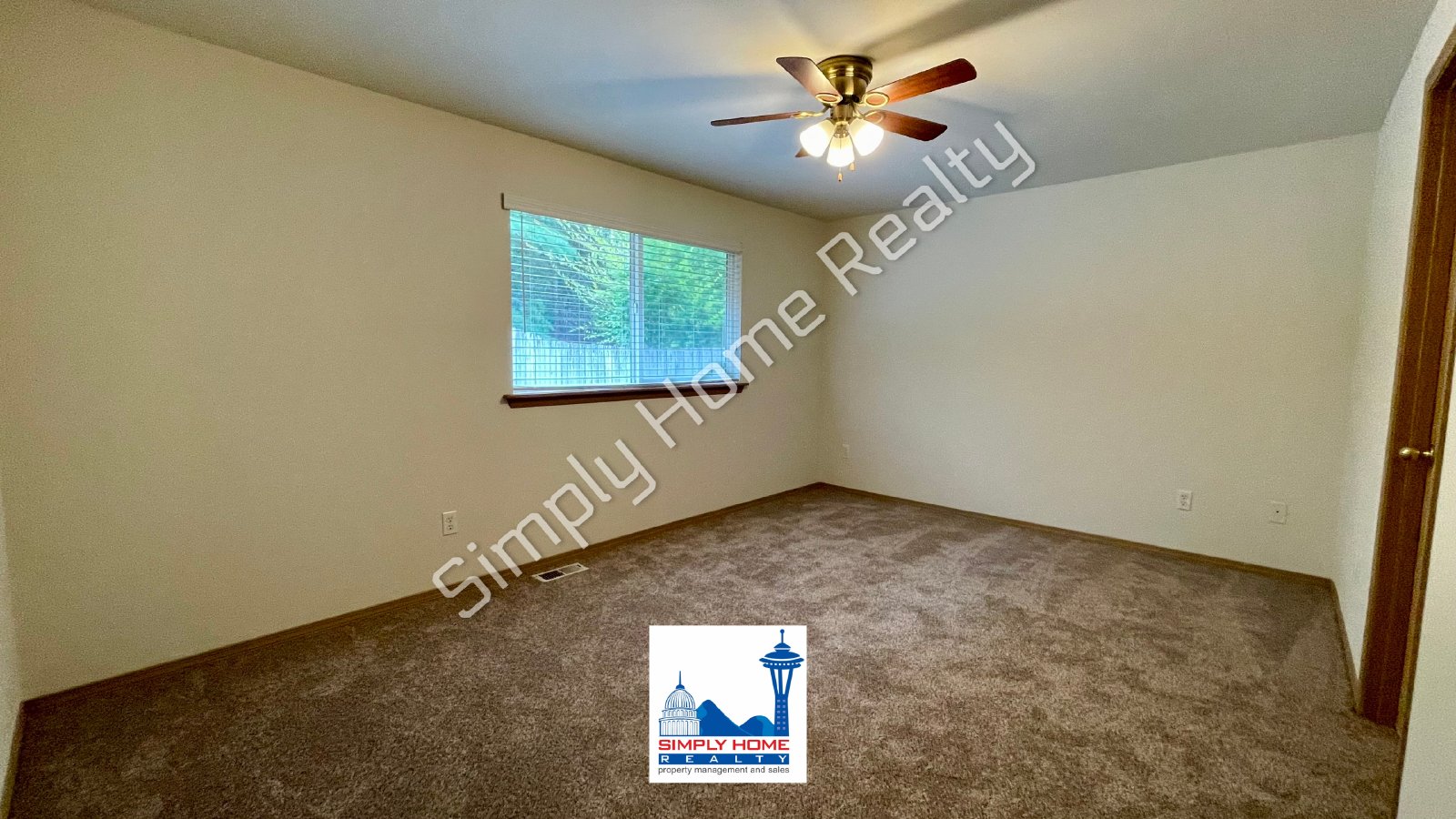 921 Avalon Ct SE property image