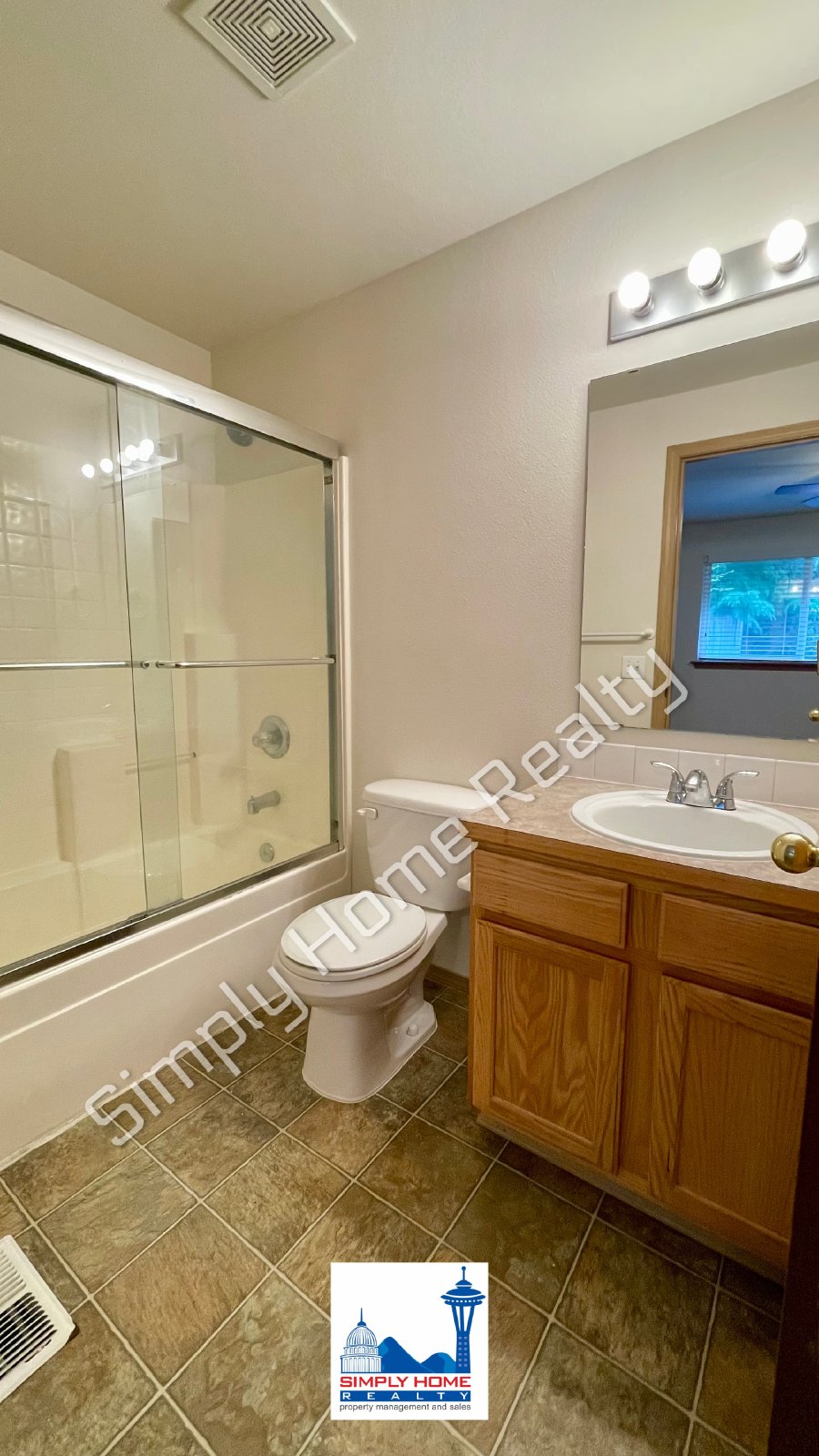 921 Avalon Ct SE property image