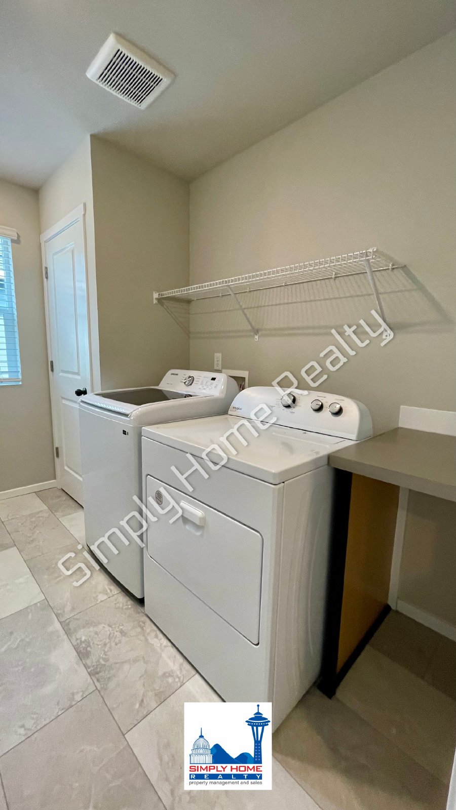18715 Emmons Ct E property image