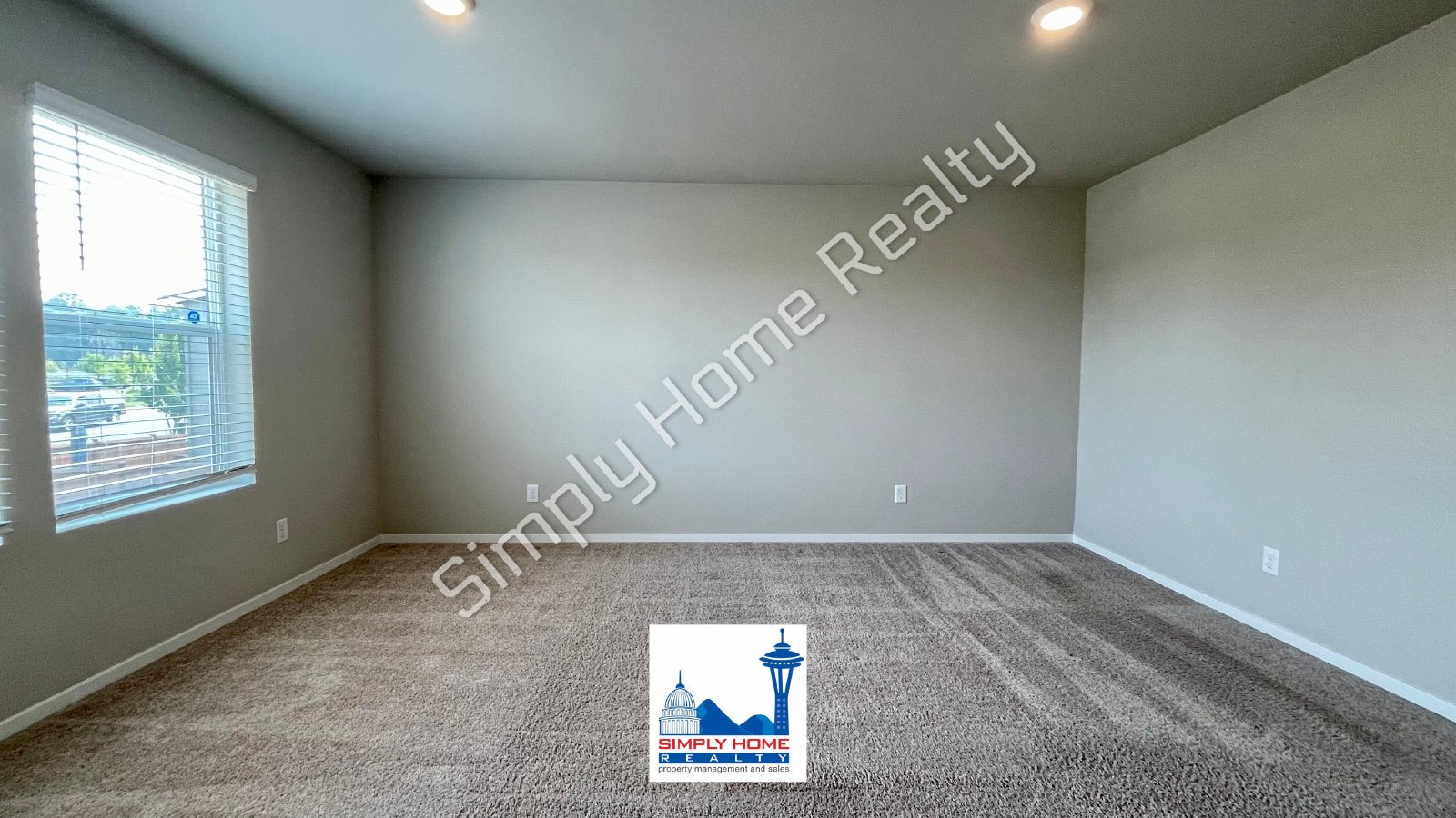 18715 Emmons Ct E property image